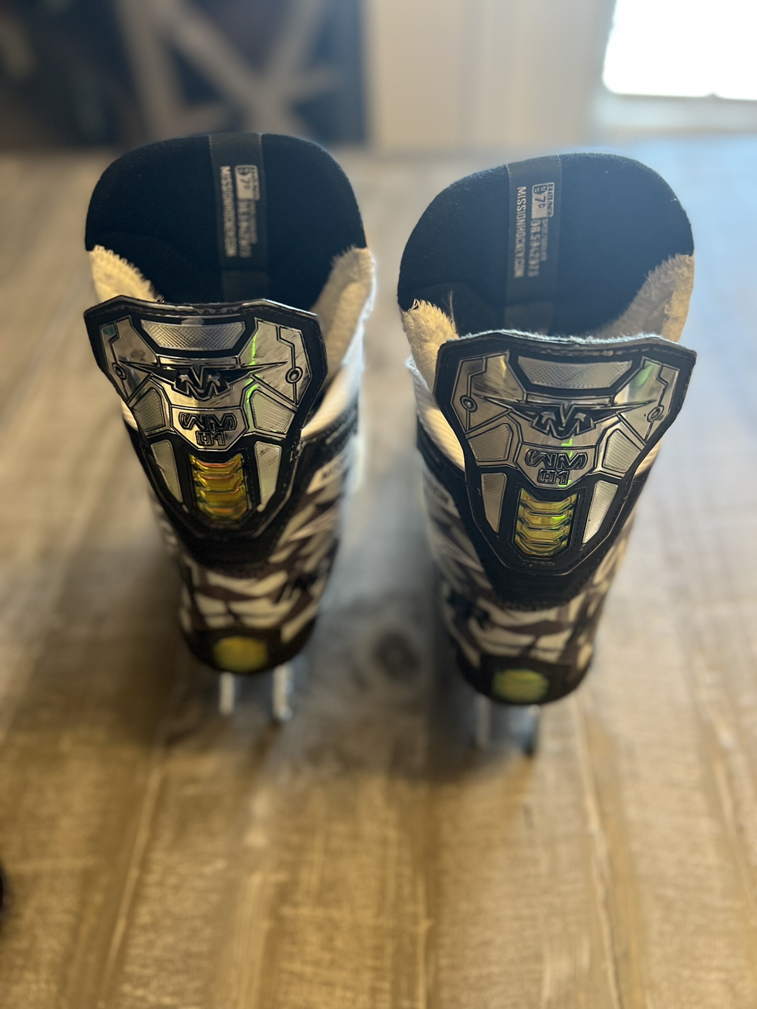 Mission inhaler WM01 hockey skates SidelineSwap