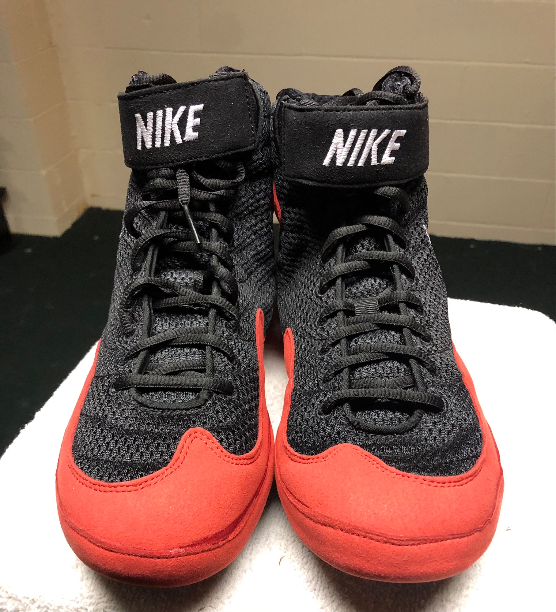 Nike Inflict 3s SidelineSwap