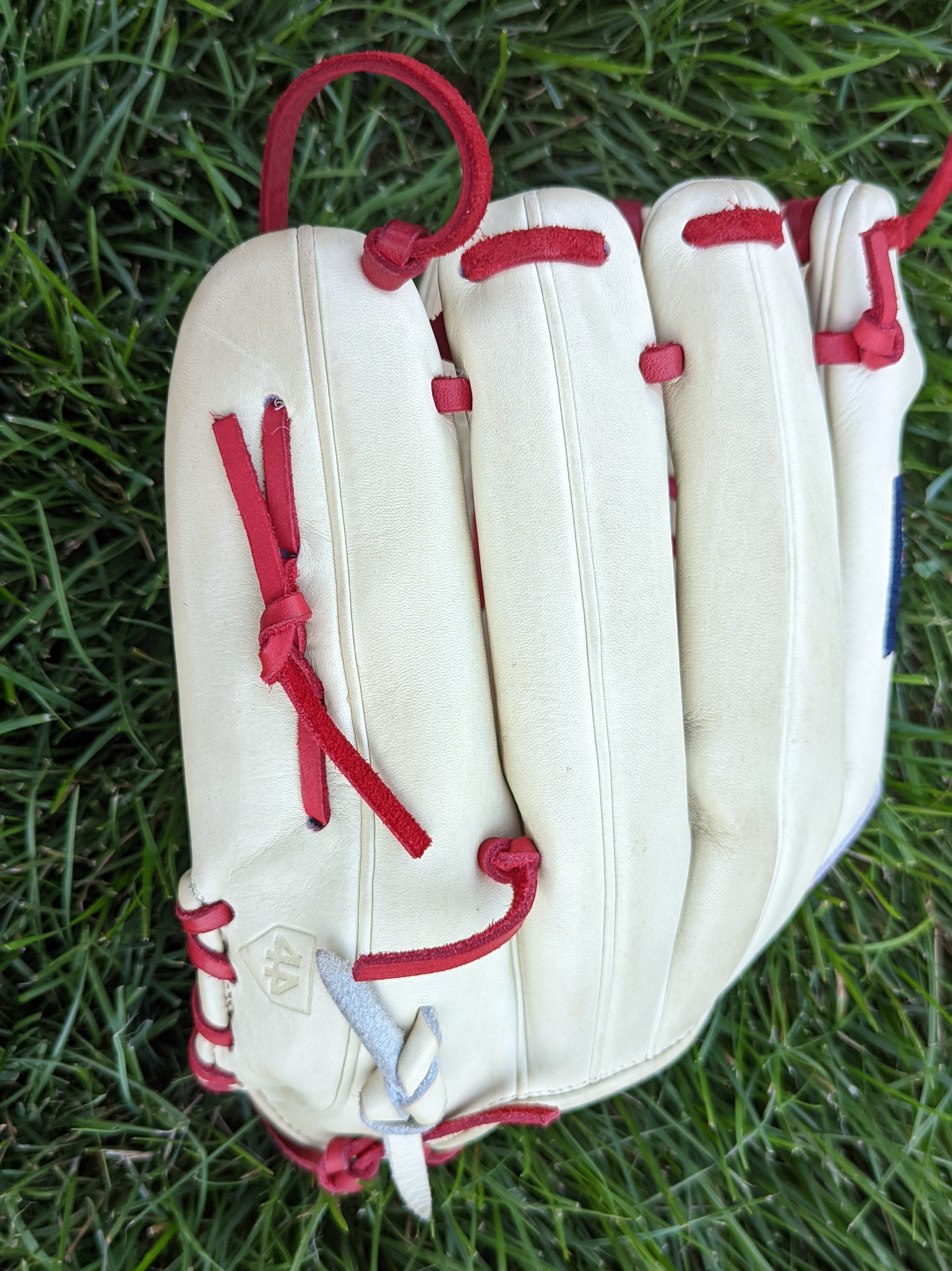 Used 44 Pro Right Hand Throw Outfield Pro model Baseball Glove 12.75