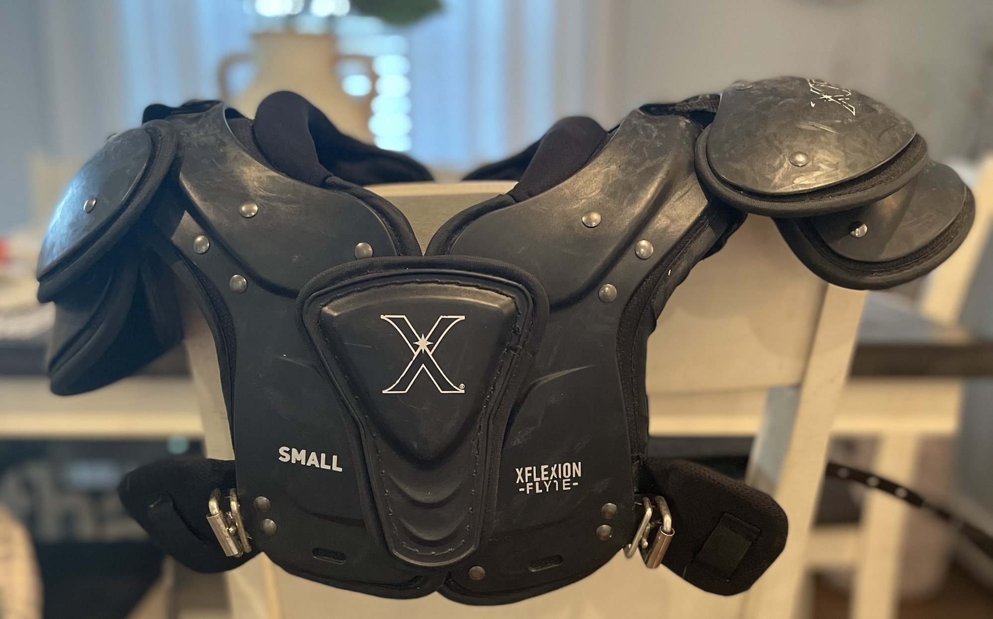 Youth Small Xenith Xflexion flyte Shoulder Pads SidelineSwap
