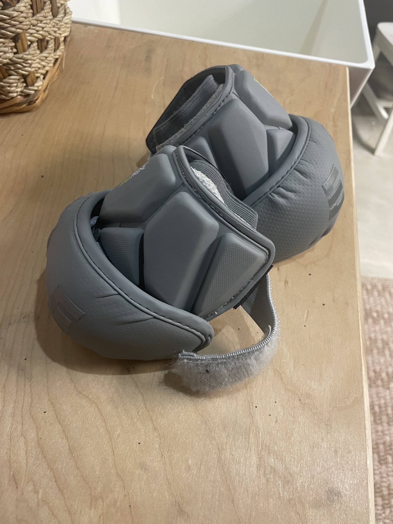 Barely Used Large Epoch Integra Arm Pads Grey SidelineSwap