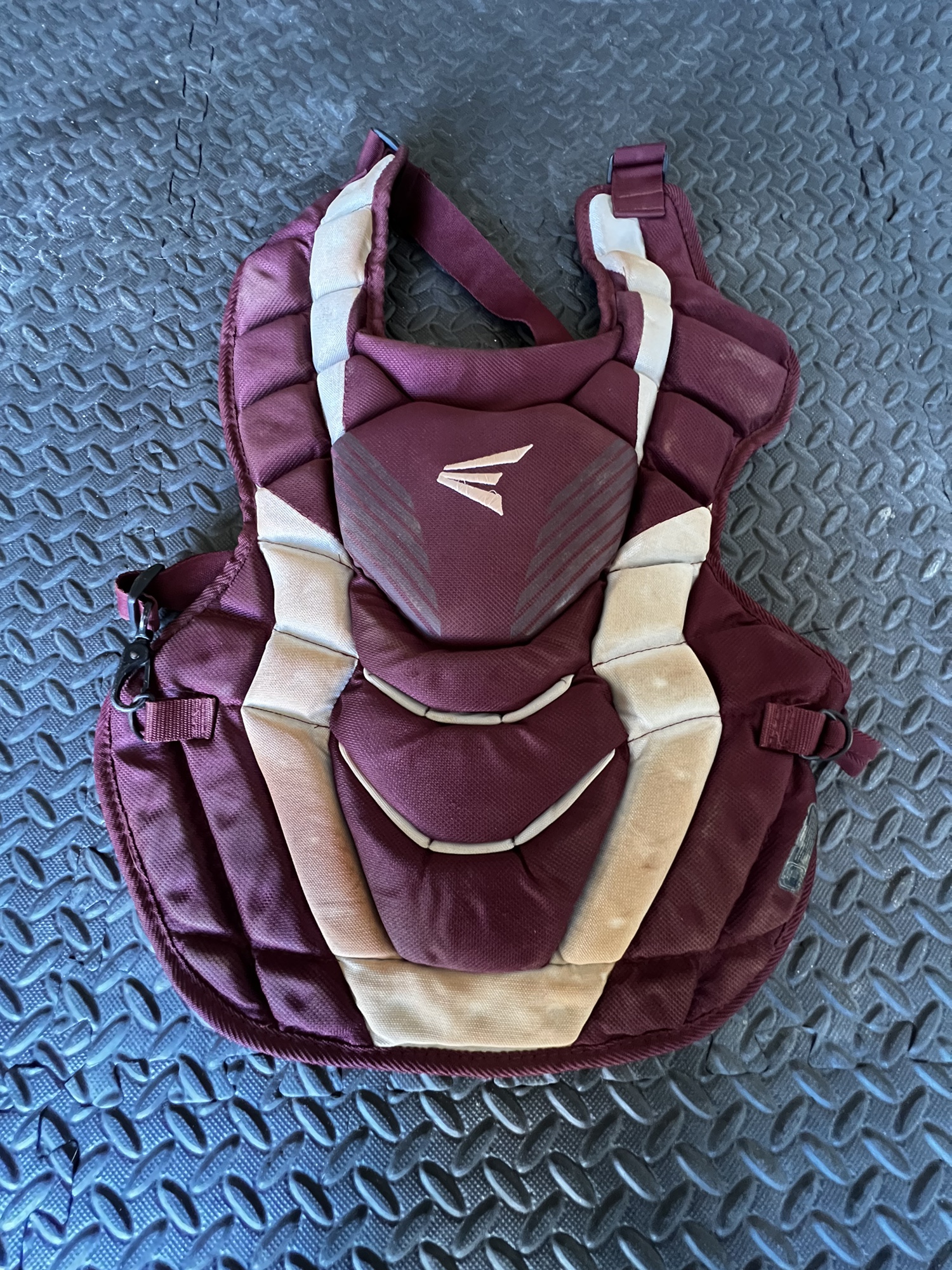 Easton Elite X Catcher's Chest Protector SidelineSwap