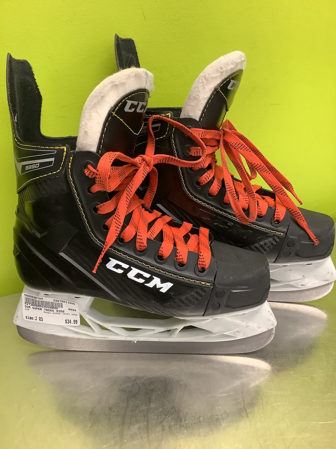 Used Ccm Super Tacks 9350 Junior 03 Ice Hockey Skates SidelineSwap