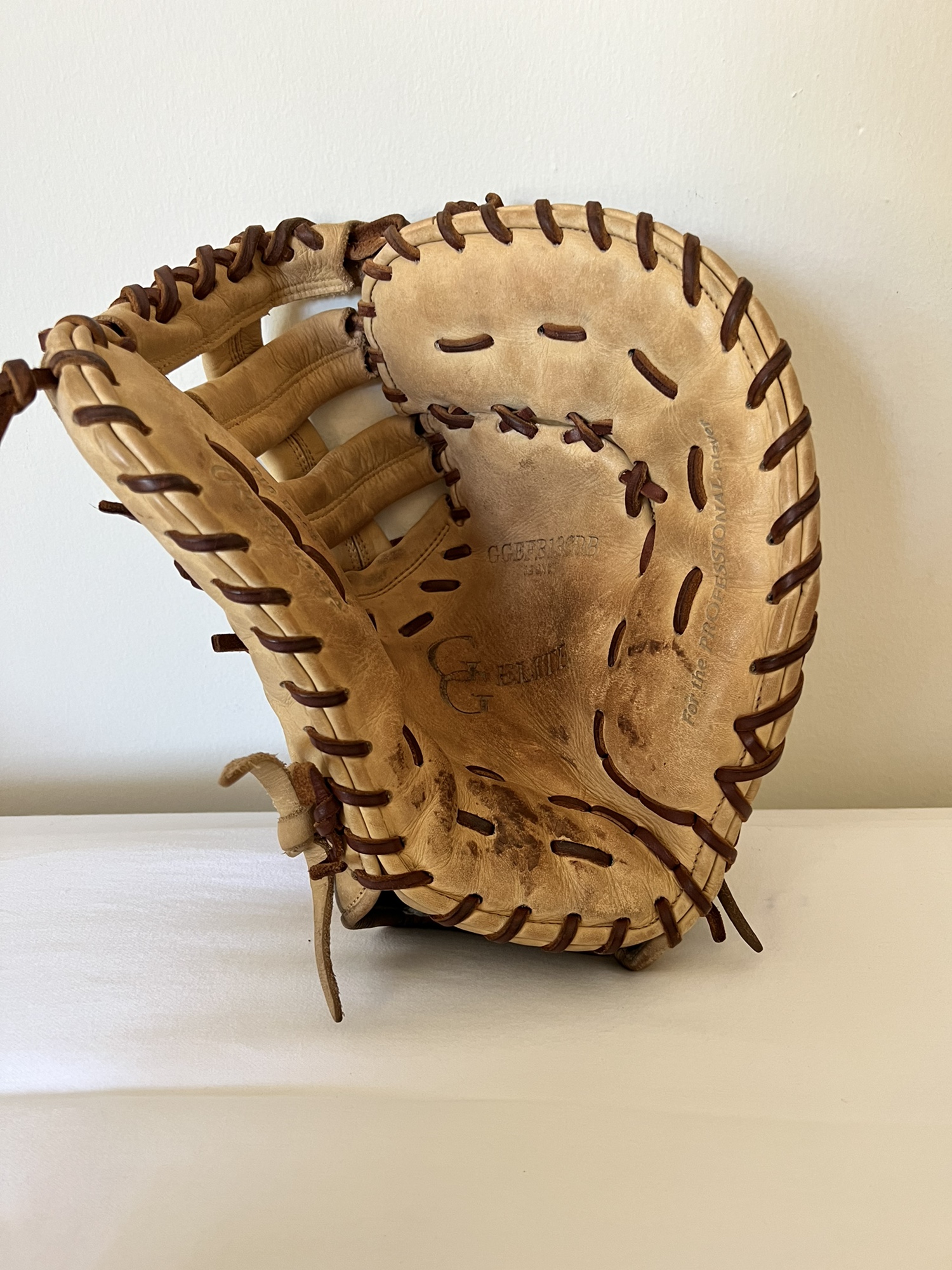 Rawlings Gold Glove Elite 13” RHT GGEFB13CDB 1st First Baseman’s Glove