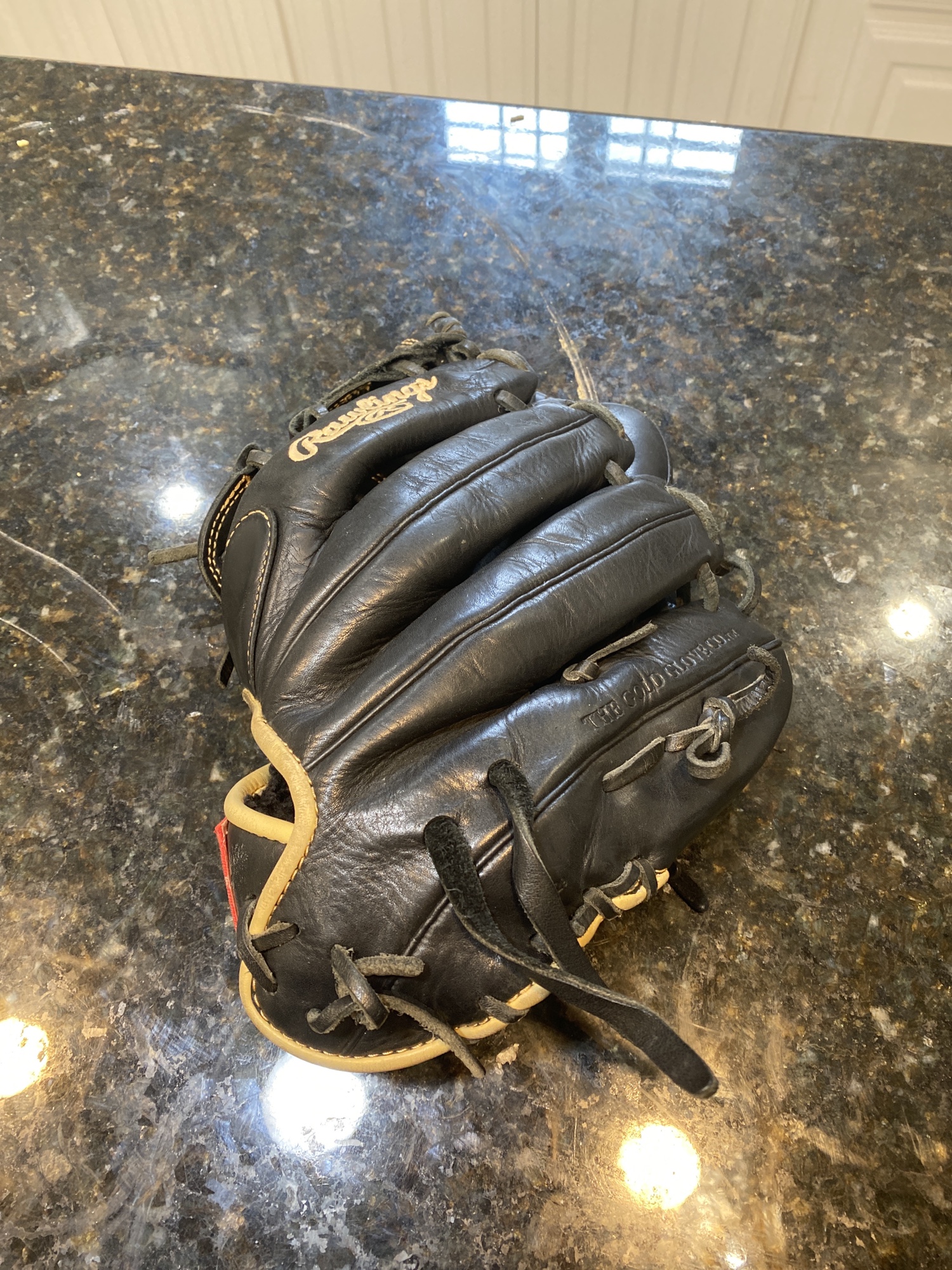 Pitcher's 12" Gold Glove Elite Baseball Glove SidelineSwap