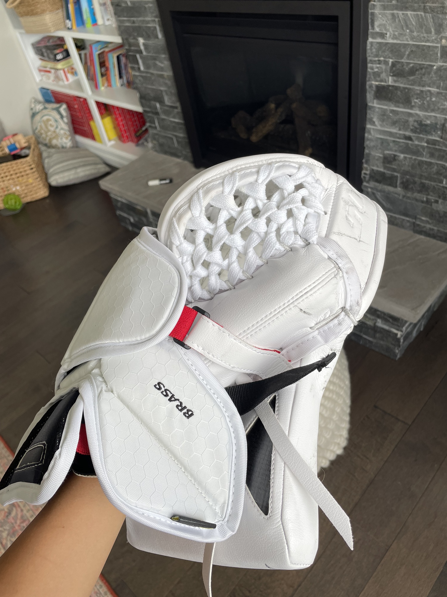 Bauer Supreme Pro Stock Mach Goalie Glove SidelineSwap