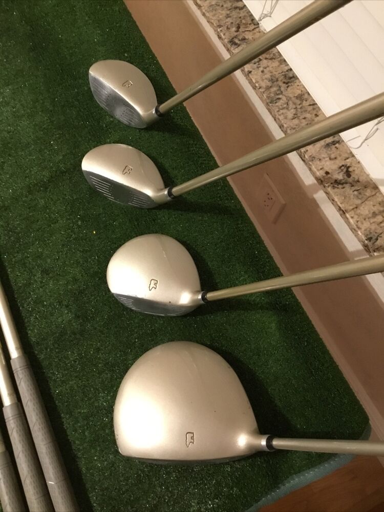 Golden Bear Ladies Wide Body Full Set (D, 3W, 4H, 5H, 6SW) Graphite