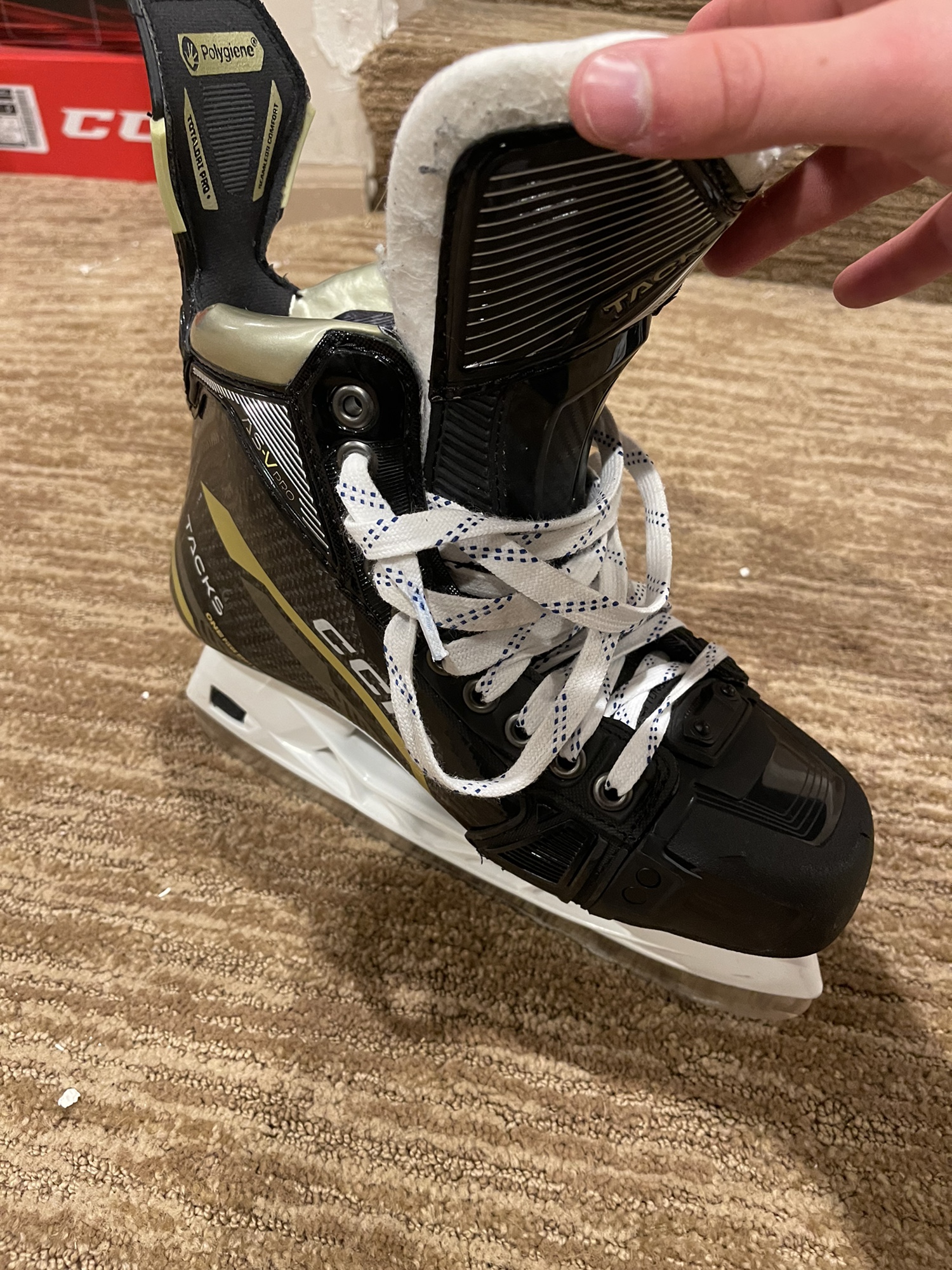 CCM Tacks ASV Pro Skates (Size 6.5/Regular Fit) SidelineSwap