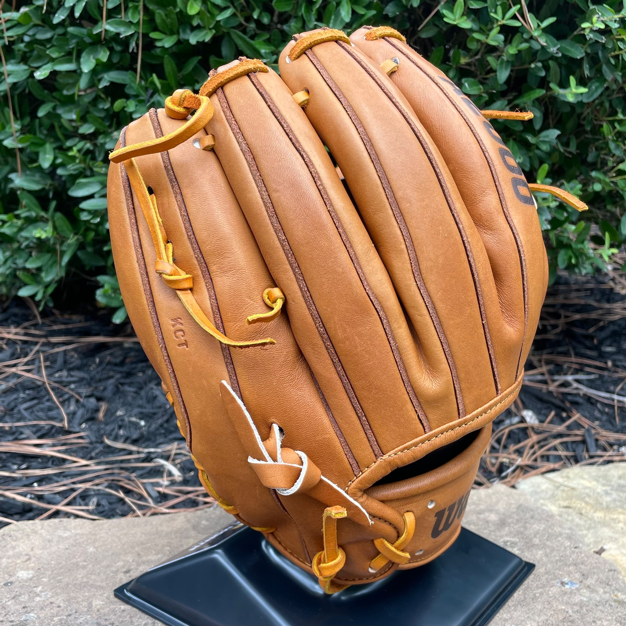 NWT Wilson A2000 CWS Exclusive "Laredo" 11.5" Saddle Tan Baseball Glove