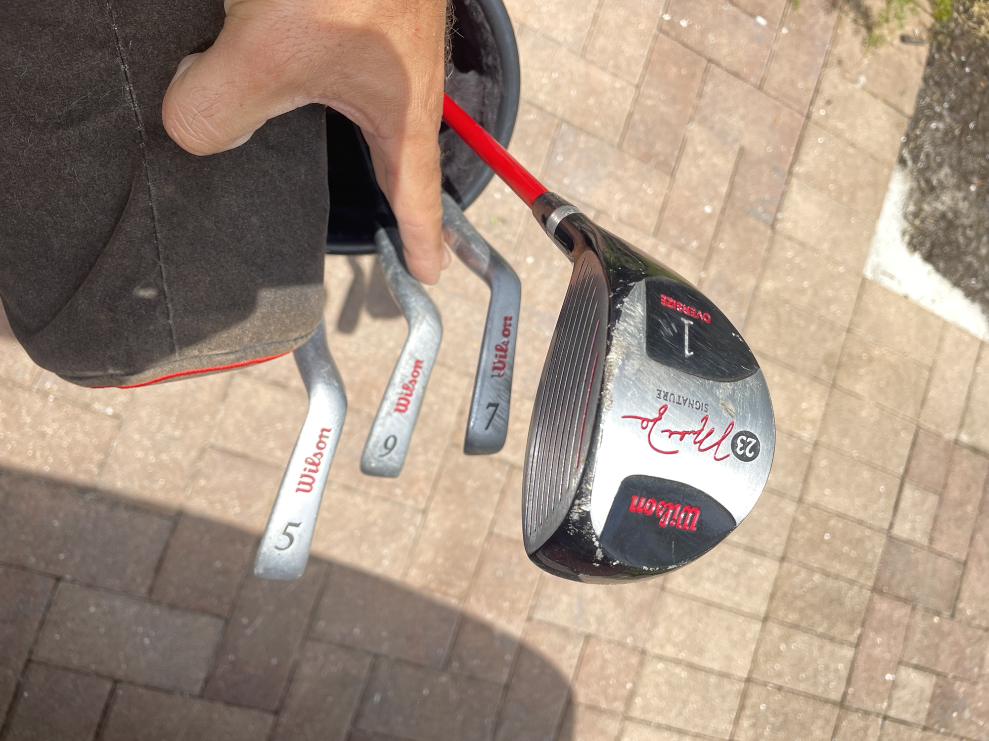 Wilson junior golf set signature edition 5 clubs plus stand bag SidelineSwap