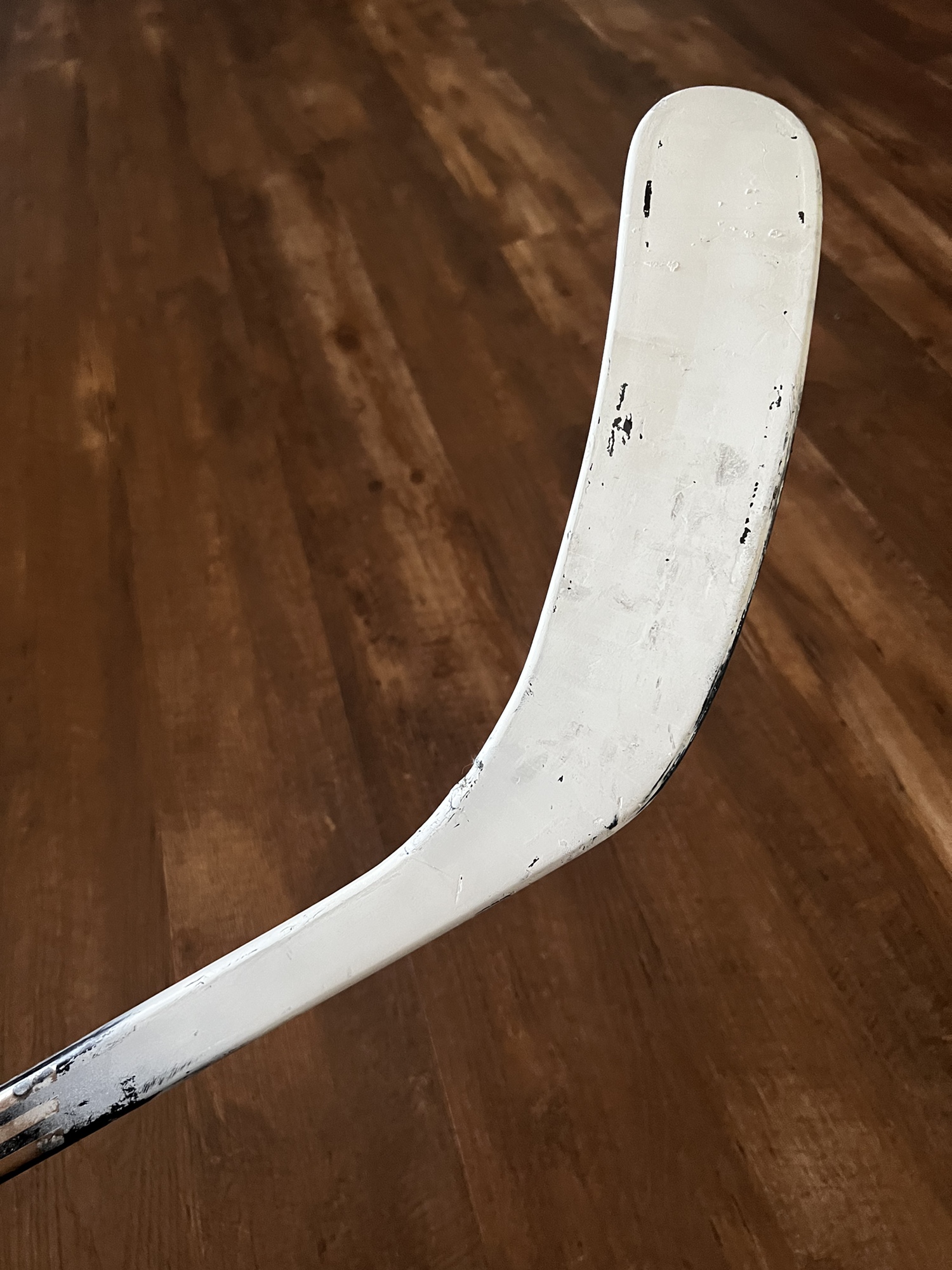Senior Right Handed PM9 Pro Stock AX9 Hockey Stick SidelineSwap
