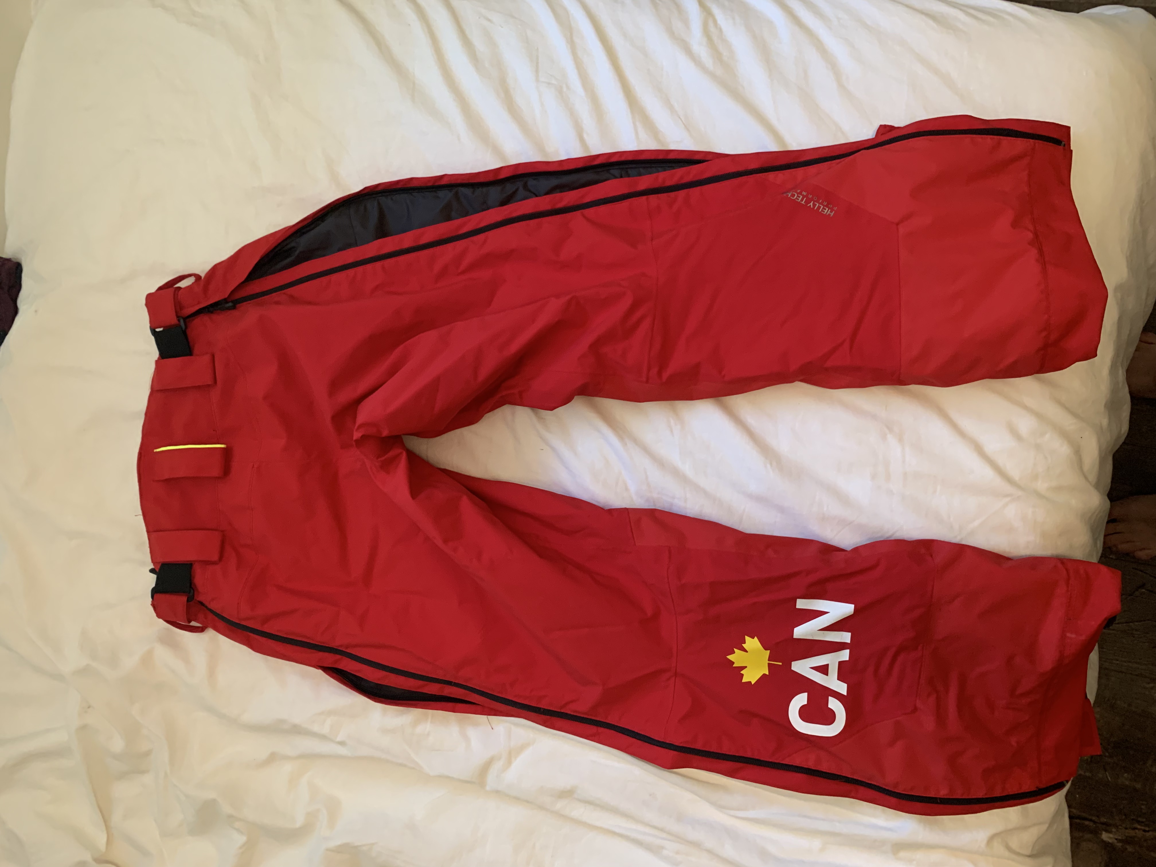 Adult New Medium CANADIAN SKI TEAM 2022 Helly Hansen Ski Pants SidelineSwap