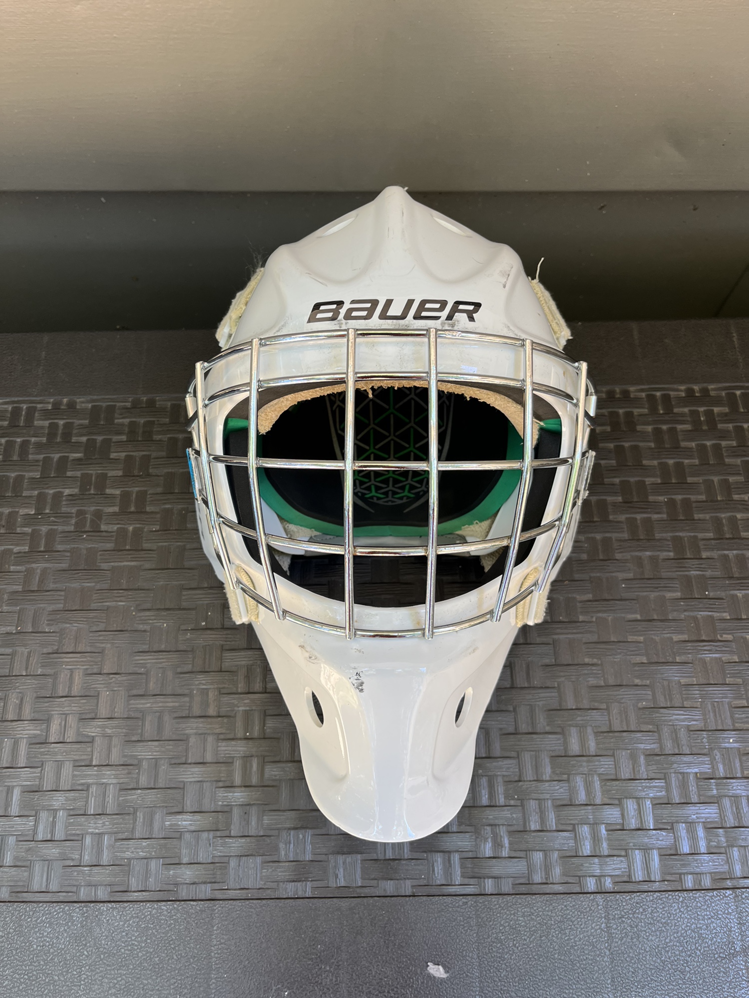 Used Bauer NME 4 Goalie Mask SidelineSwap