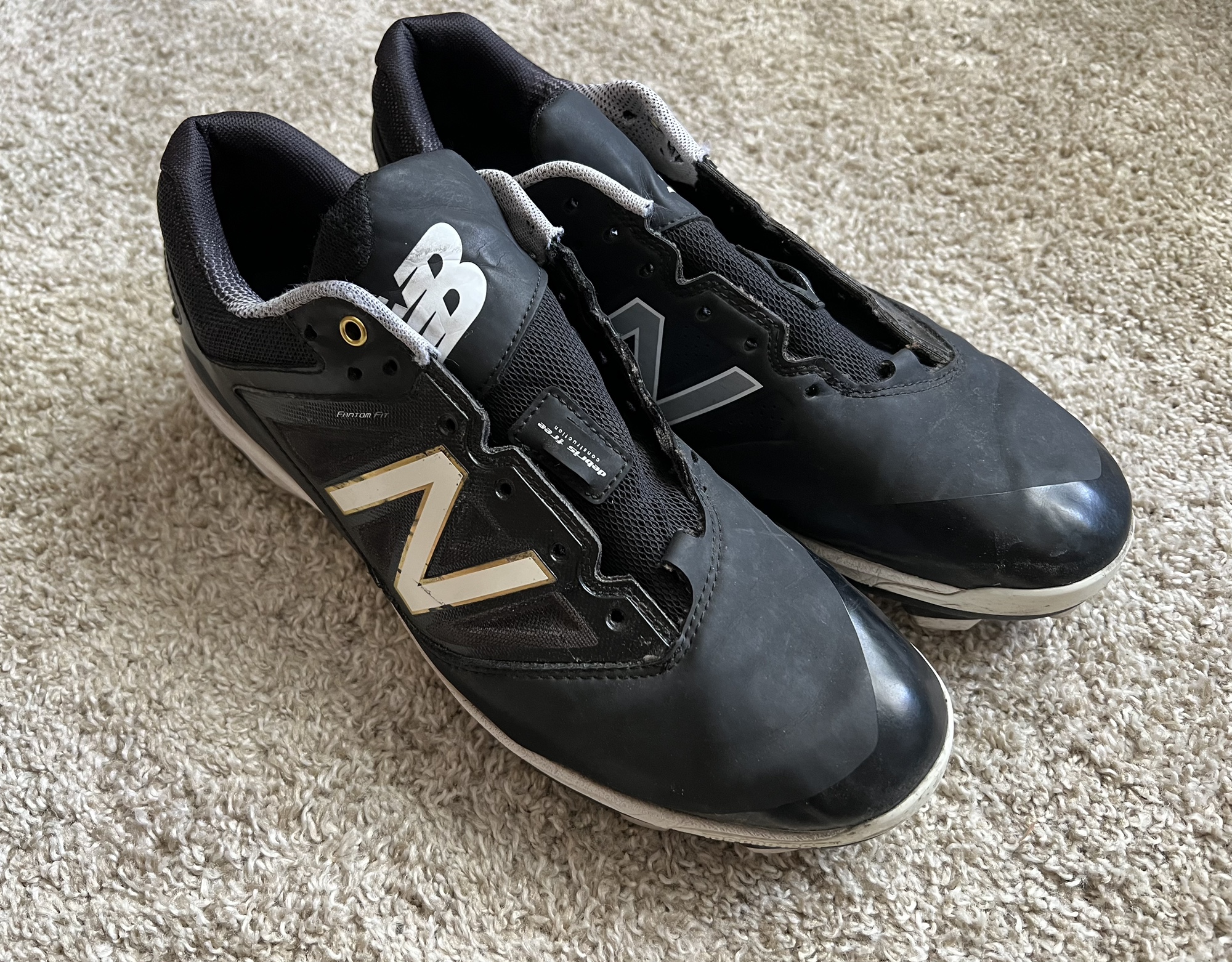 4040v3 new balance cleats