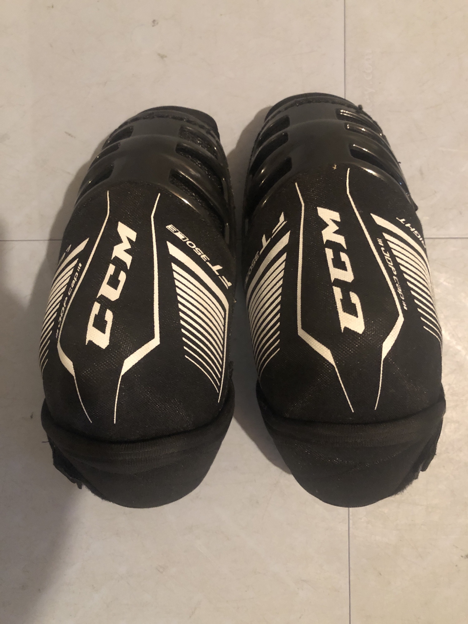 New CCM JetSpeed FT350 Elbow Pads SidelineSwap