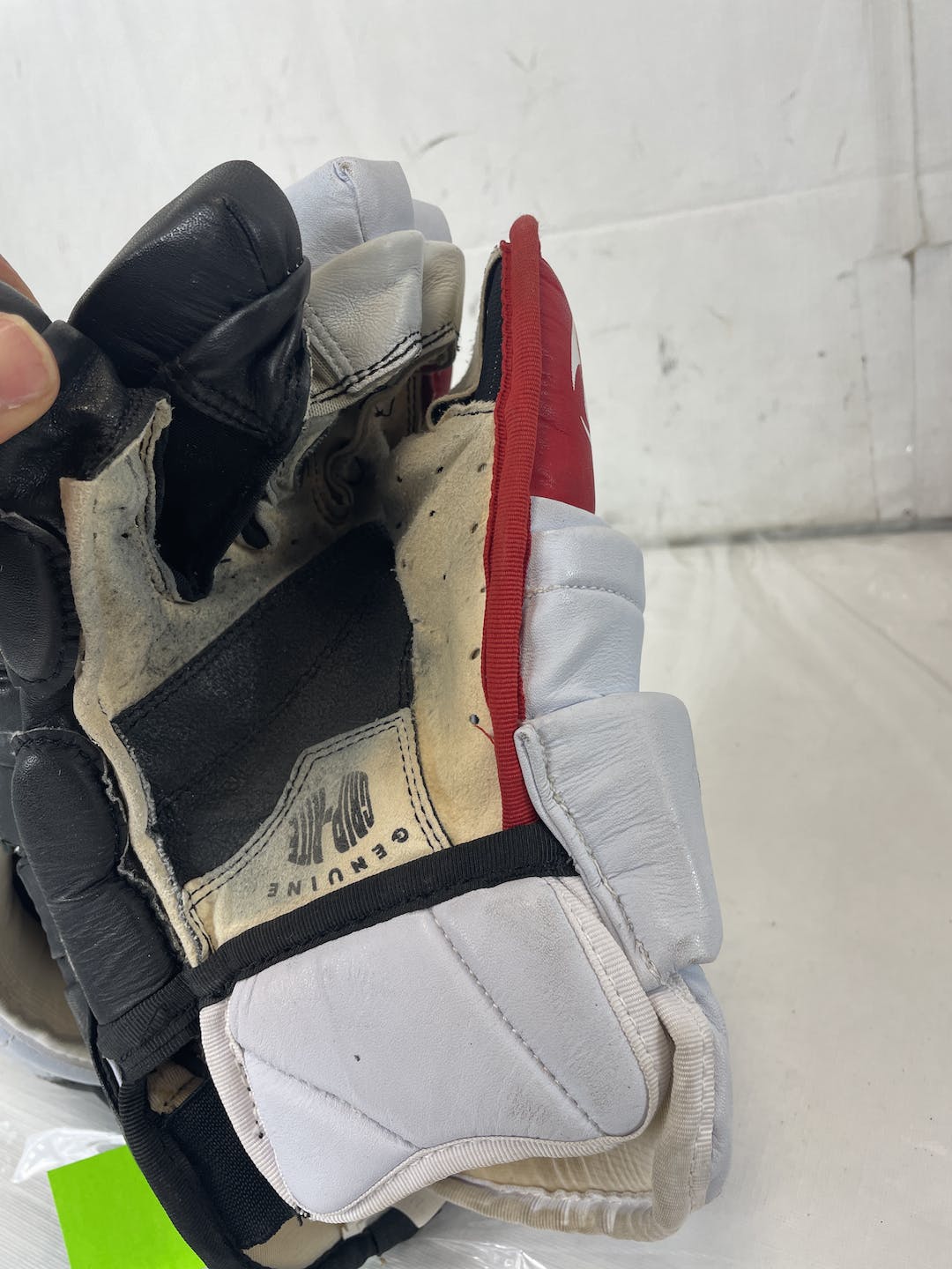 Used Bilt Rite Works Series 14" Hockey Gloves SidelineSwap