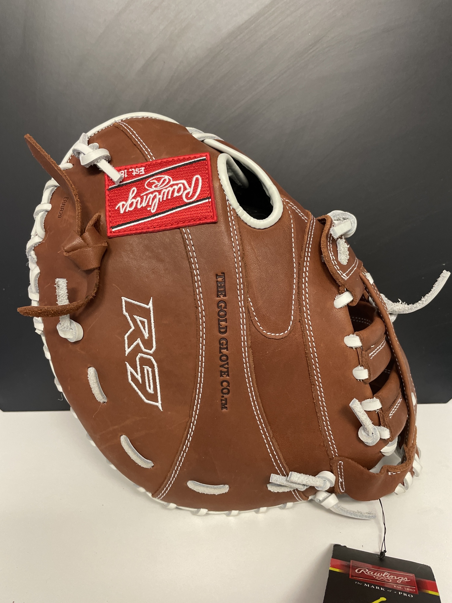 New Left Hand Throw 12.5" R9 Baseball Glove SidelineSwap
