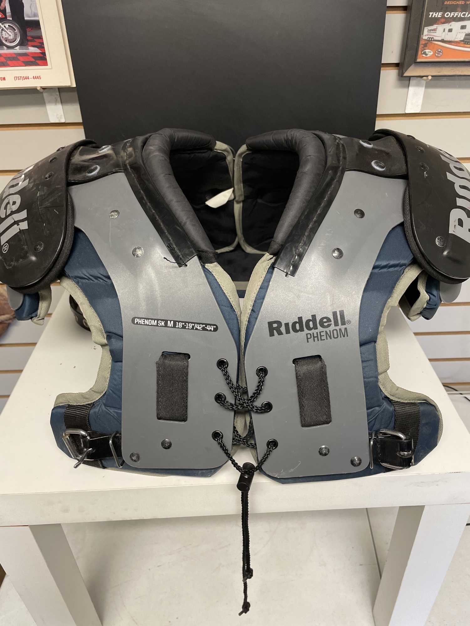 Adult Medium Riddell PHENOM SK Shoulder Pads SidelineSwap