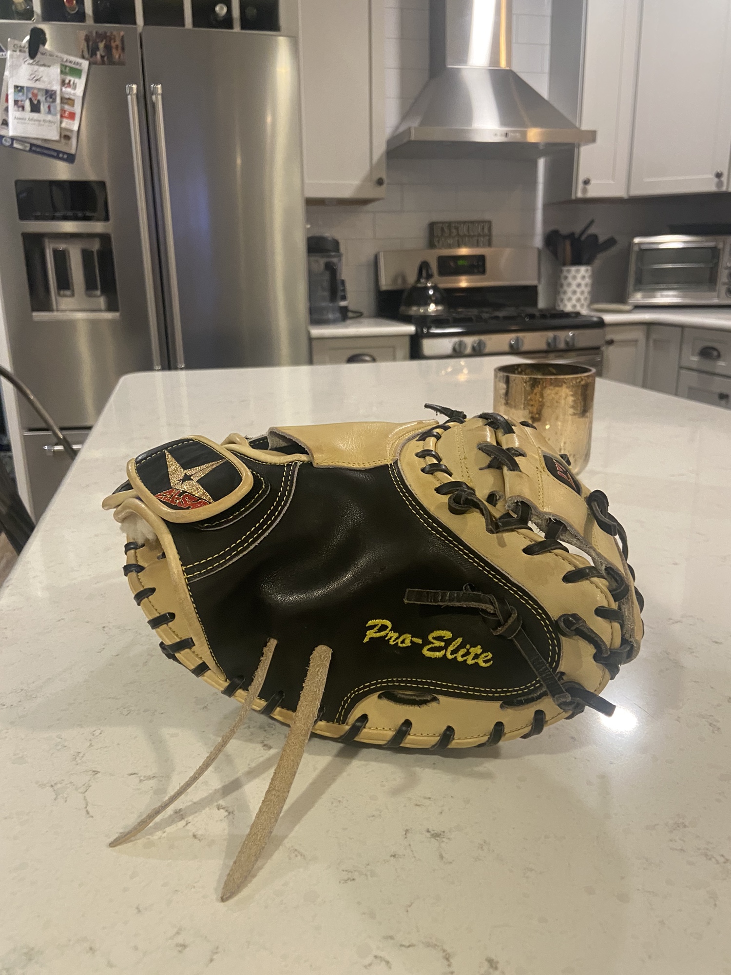 All Star catchers mitt CM3000 33.5 *Like New SidelineSwap