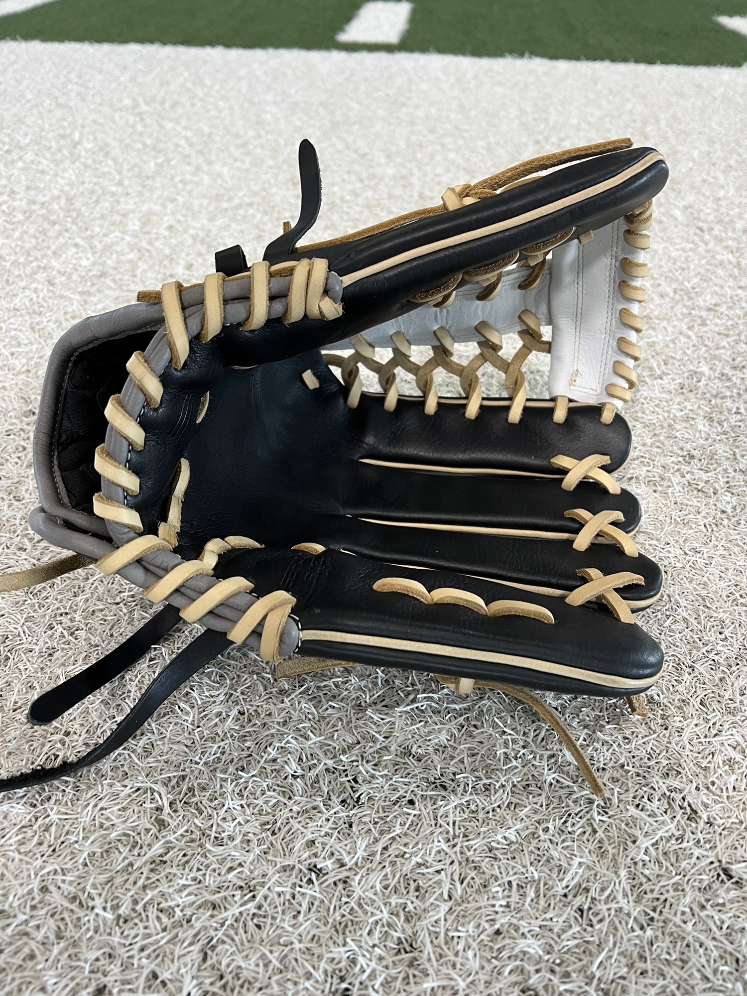 Goin Yard 2023 Outfield 12.75" Baseball Glove SidelineSwap
