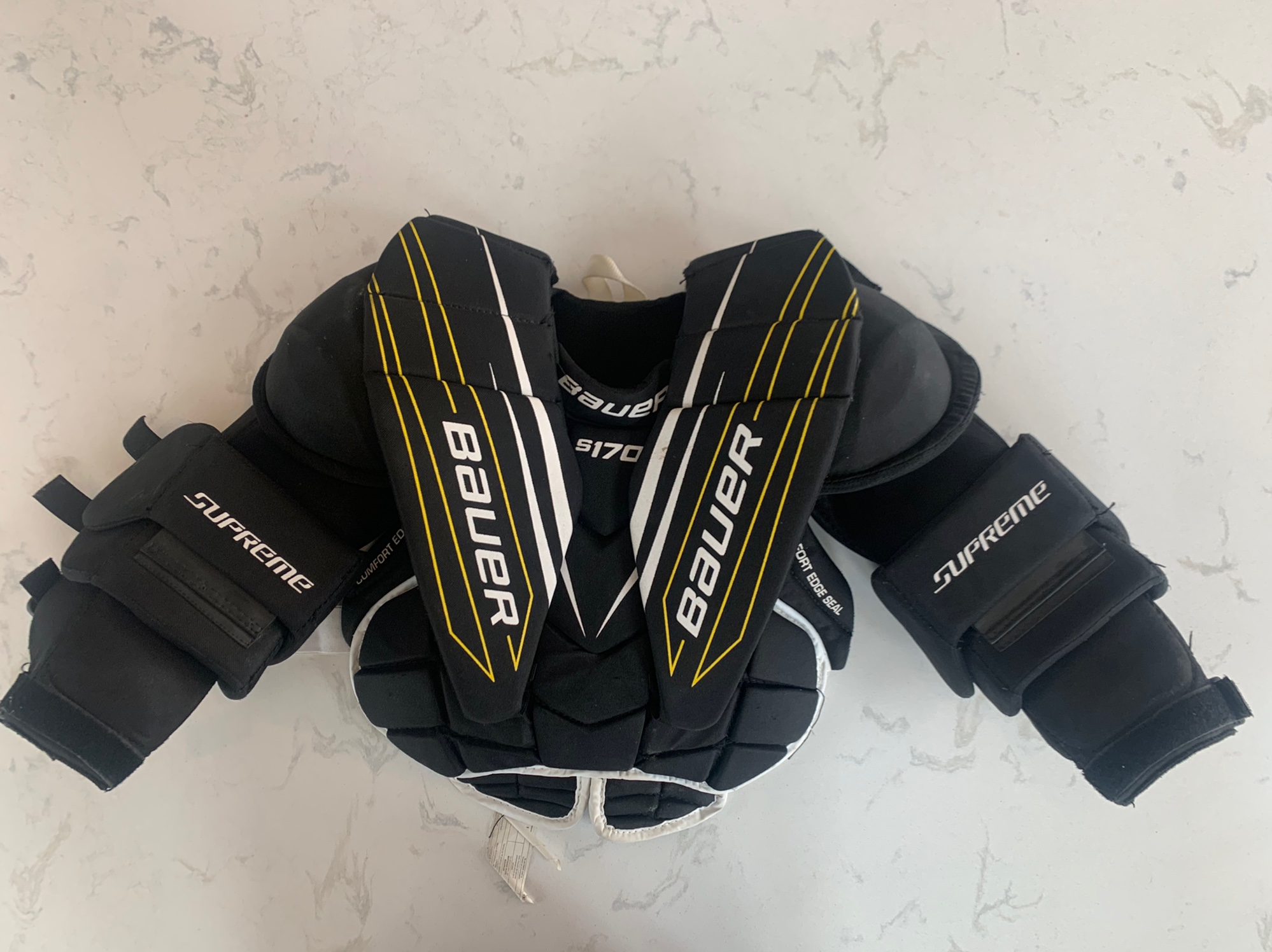 Used Small Bauer Supreme S170 Goalie Chest Protector SidelineSwap