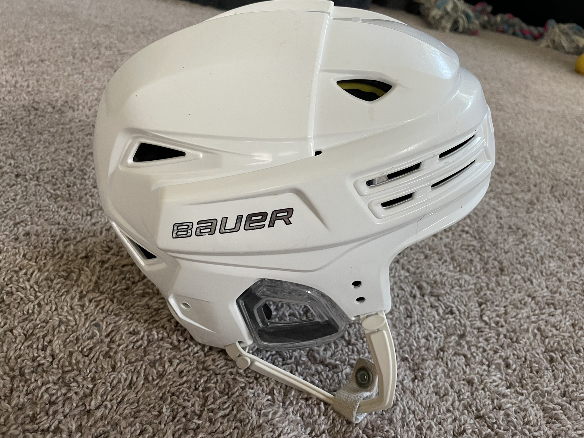 Used Medium Bauer ReAkt 200 Helmet SidelineSwap