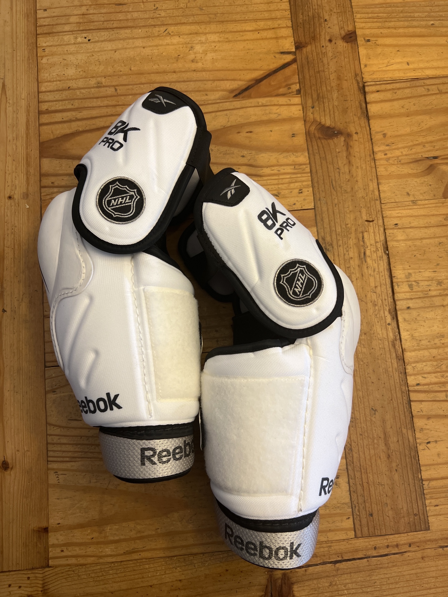 Reebok 8K Pro Elbow Pads Large SidelineSwap