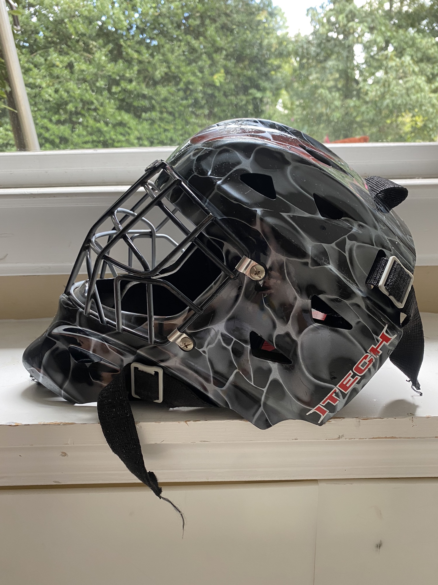 Itech 1400D Stone Wall Goalie Mask SidelineSwap