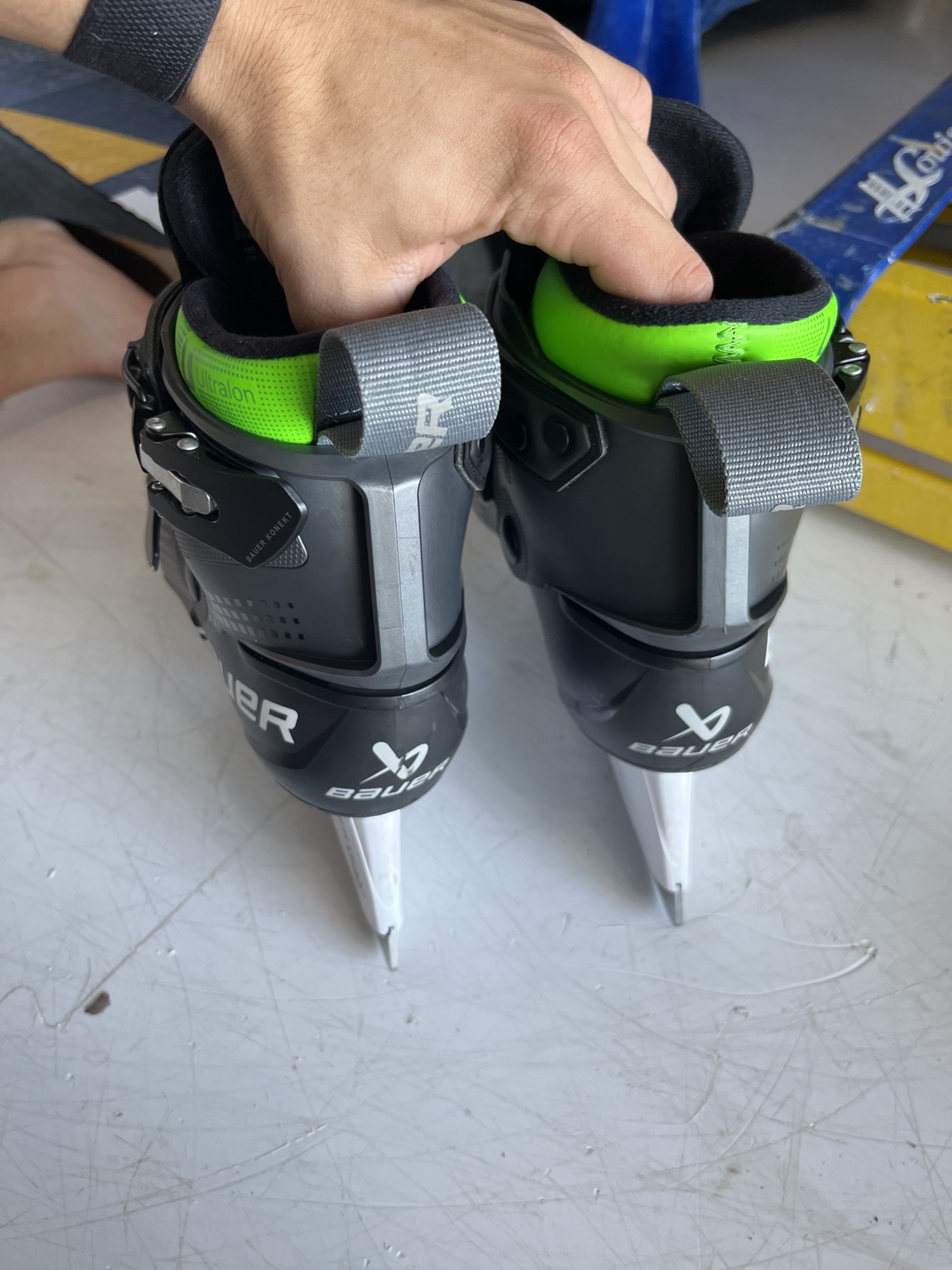 bauer goalie skates konekt
