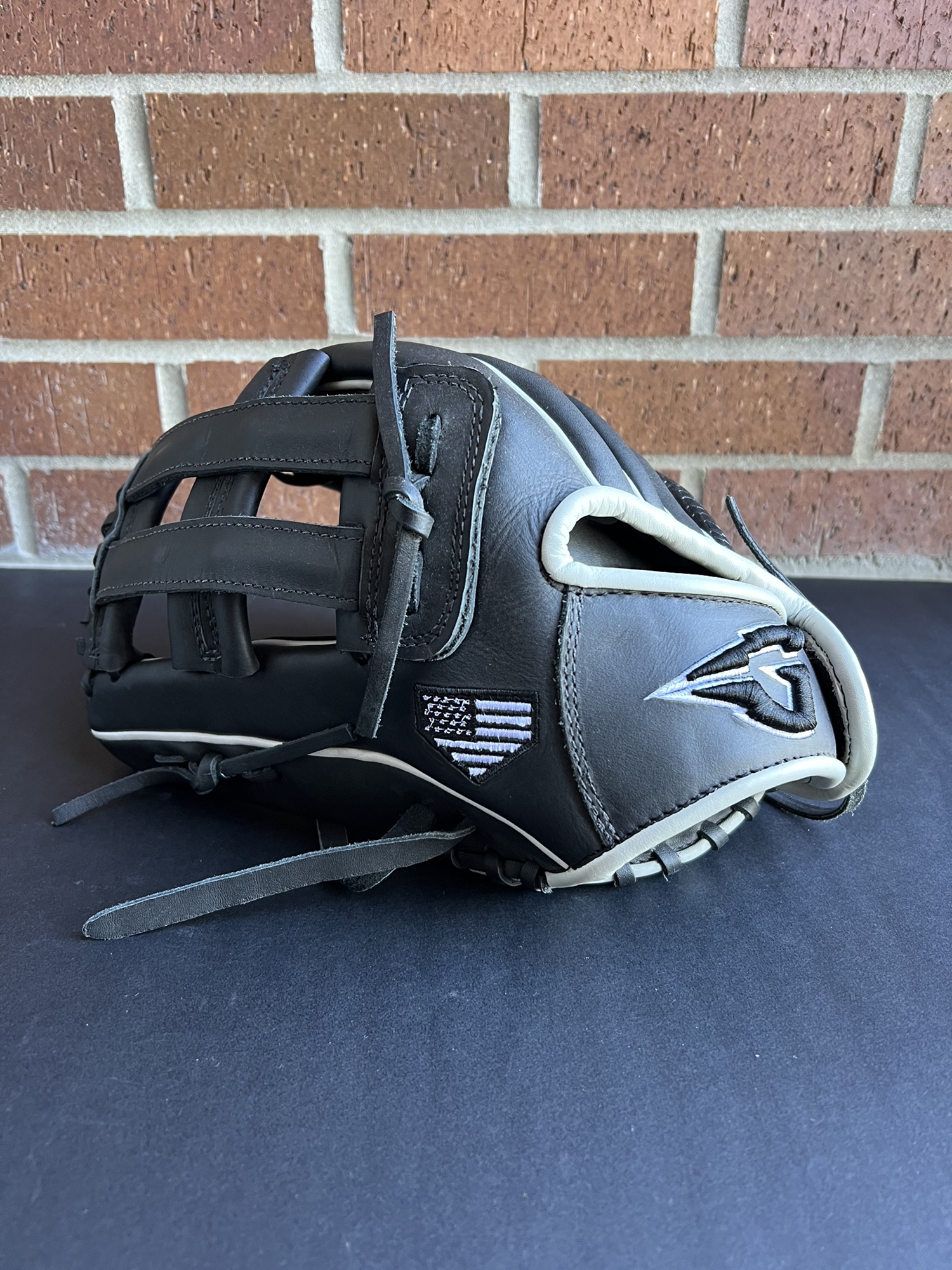 Goin Yard. 2022 Outfield 13" Pro series Baseball Glove SidelineSwap