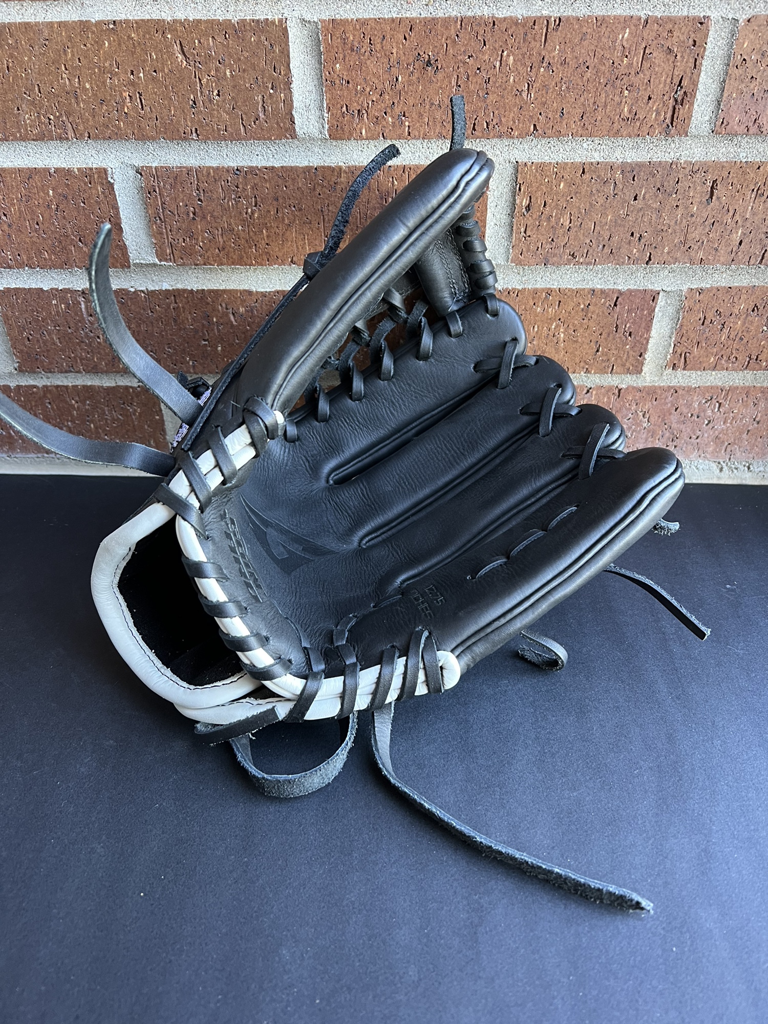 Goin Yard Softball SlowPitch Outfield 12.75" Softball Glove SidelineSwap