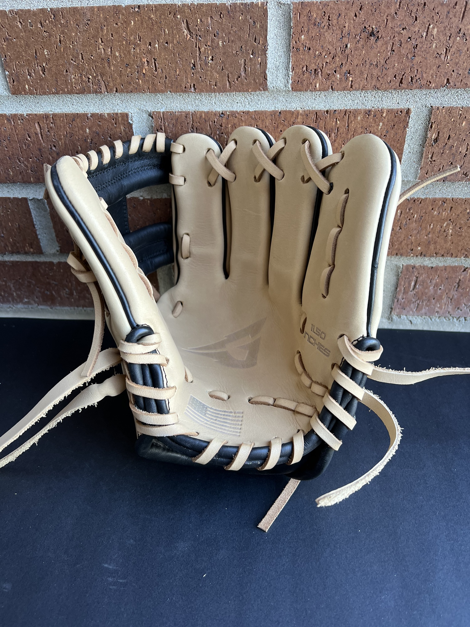 Goin Yard Youth Infield 11.5" Pro series Baseball Glove SidelineSwap