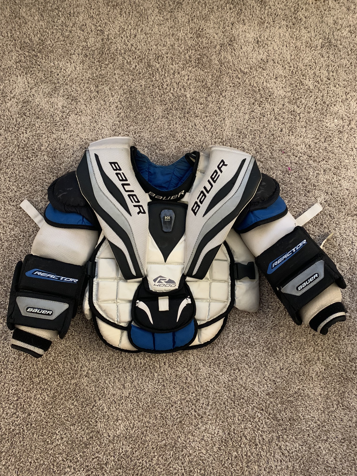Large Bauer Reactor 4000 Goalie Chest Protector SidelineSwap