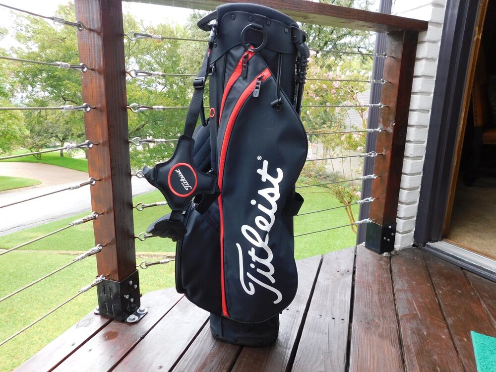 2022 Titleist Players 4 Stand Bag w/ Rain Cover SidelineSwap