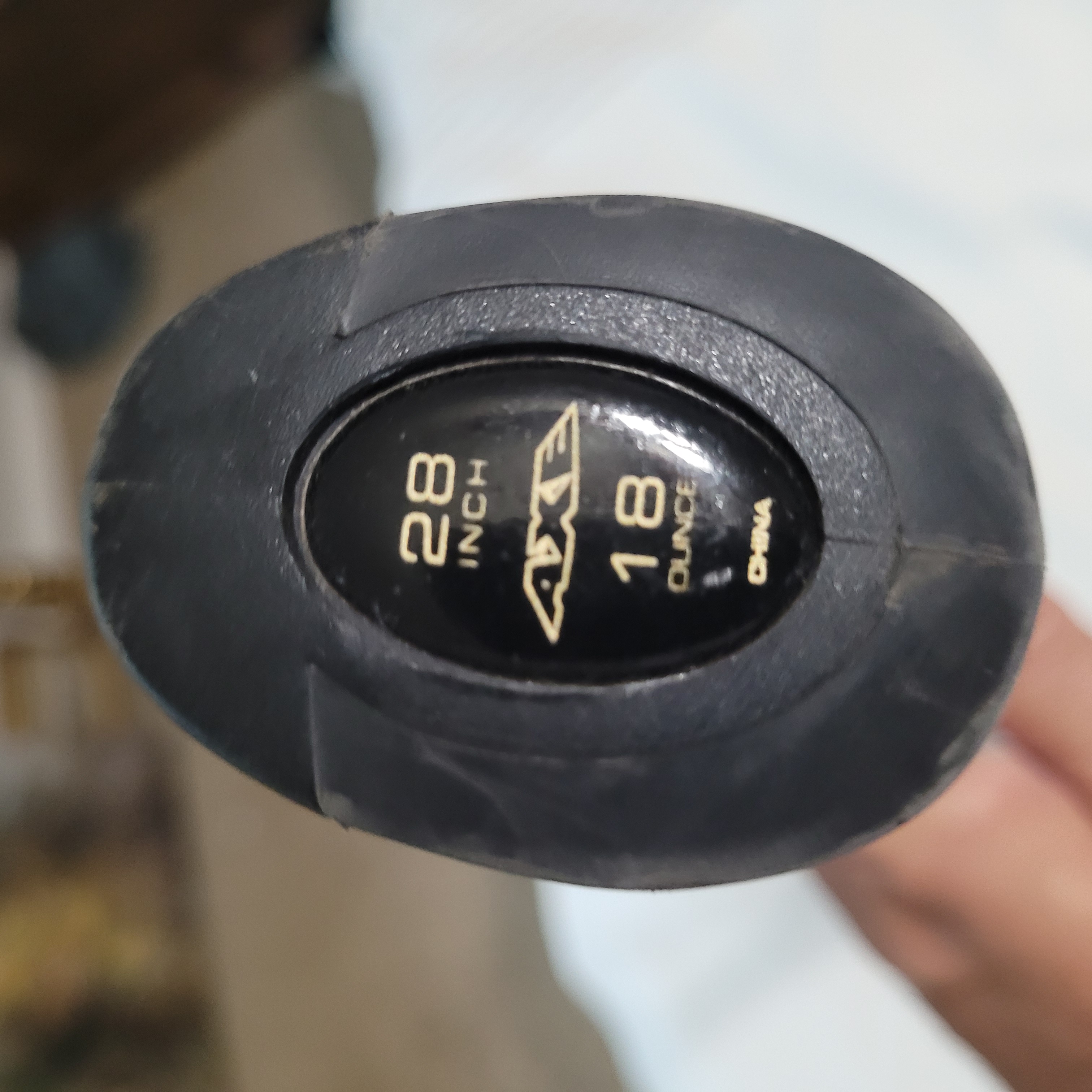 Used AXE Composite Launch Bat (10) 18 oz 28" SidelineSwap