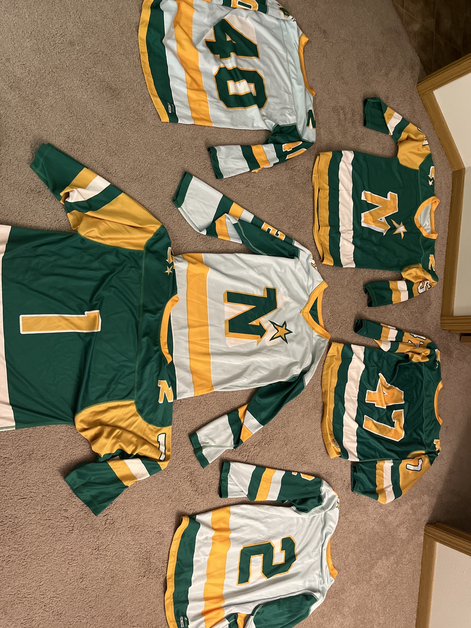 North Stars Reversible Youth Hockey Jerseys (6 Total in bundle