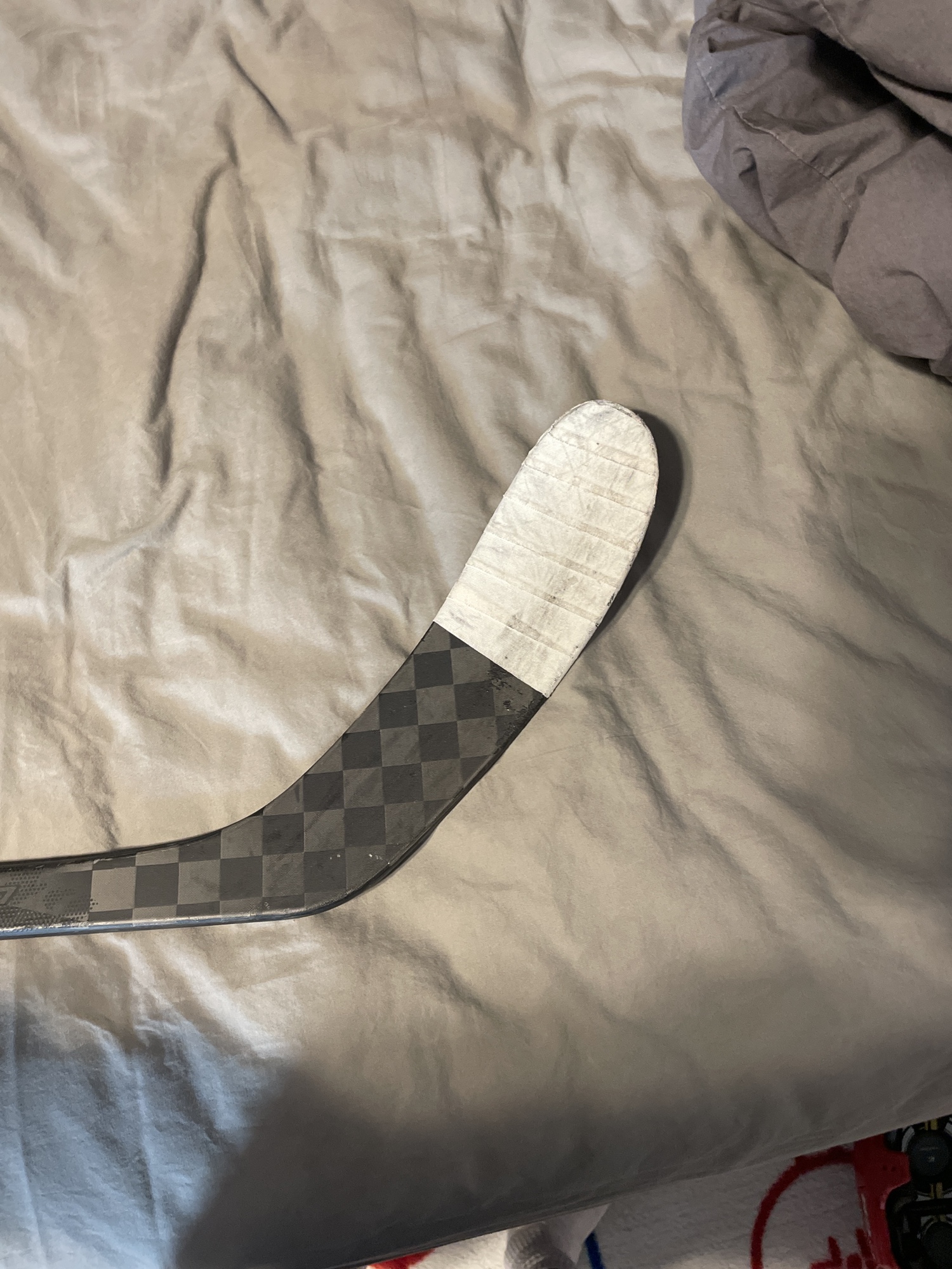 Intermediate Left Hand P28 Super Tacks AS4 Pro Hockey Stick SidelineSwap