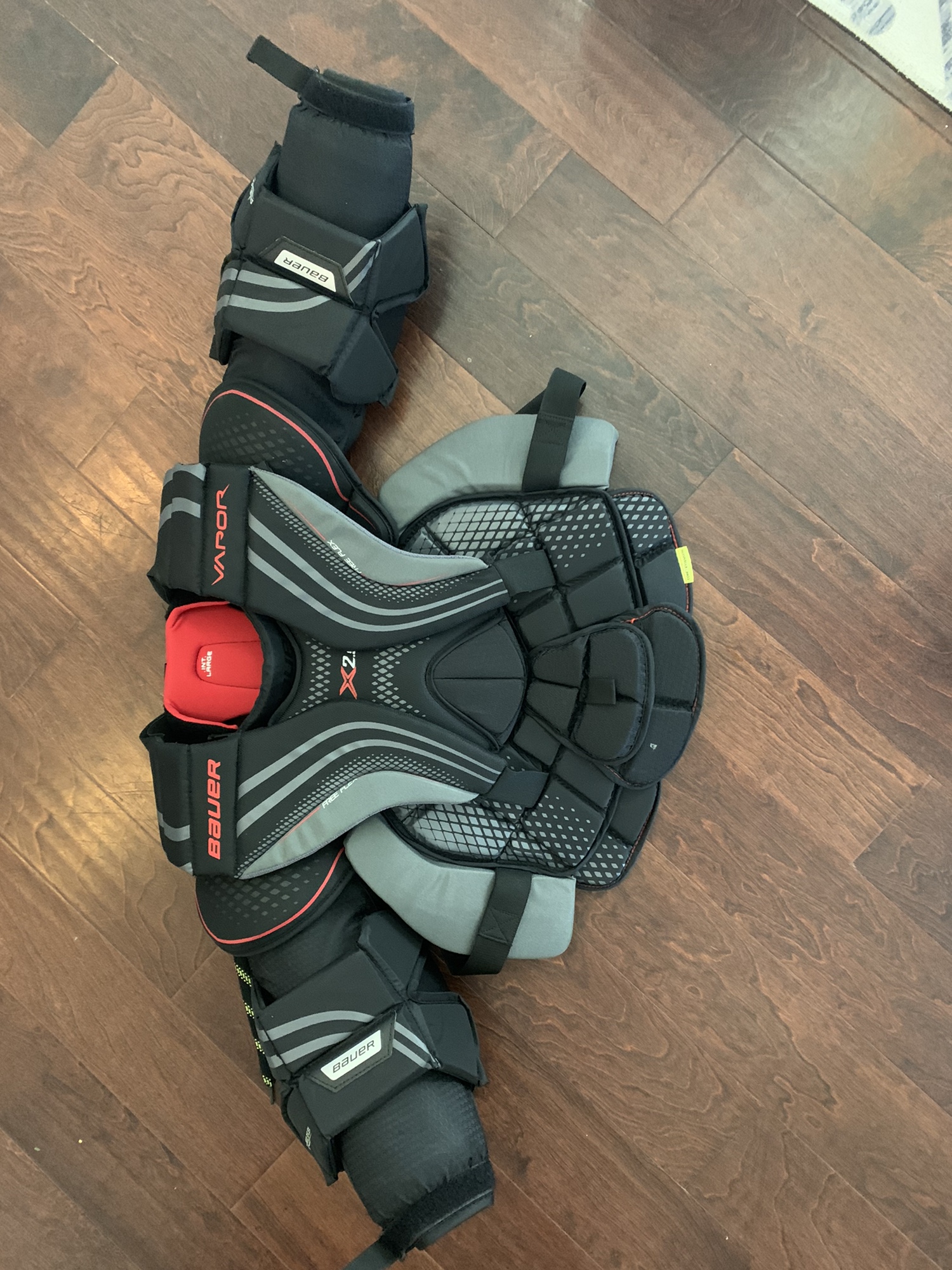 New Large Bauer Pro Stock Vapor X2.9 Goalie Chest Protector SidelineSwap