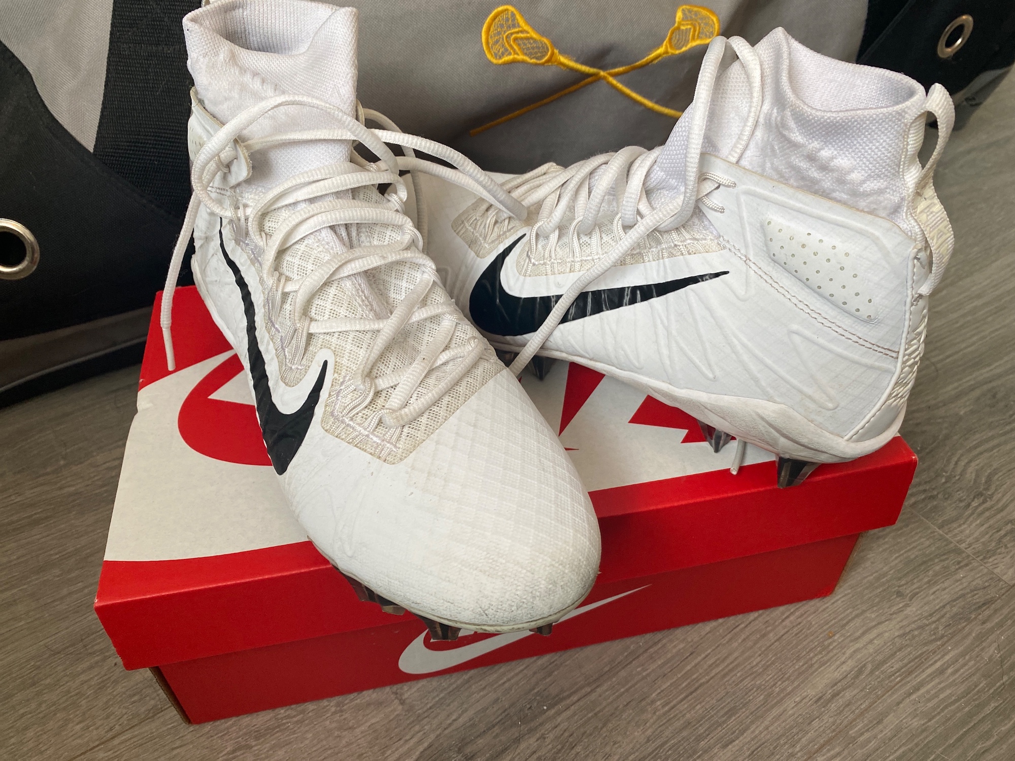 Nike Alpha Huarache 7 Elite White/Black Lacrosse Cleats SidelineSwap