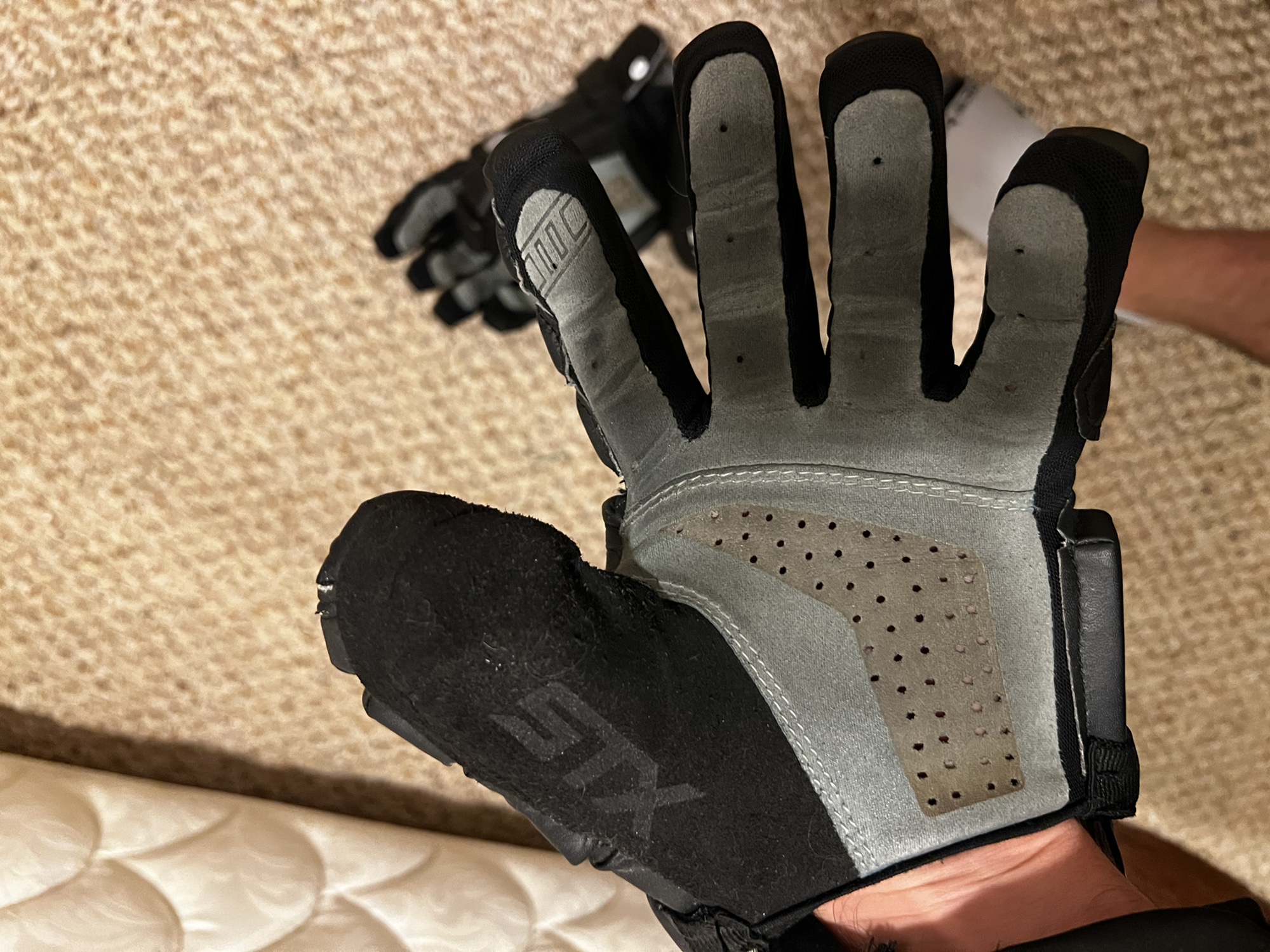 Black Card Custom Gloves Limited Edition Player's STX 13" Cell III