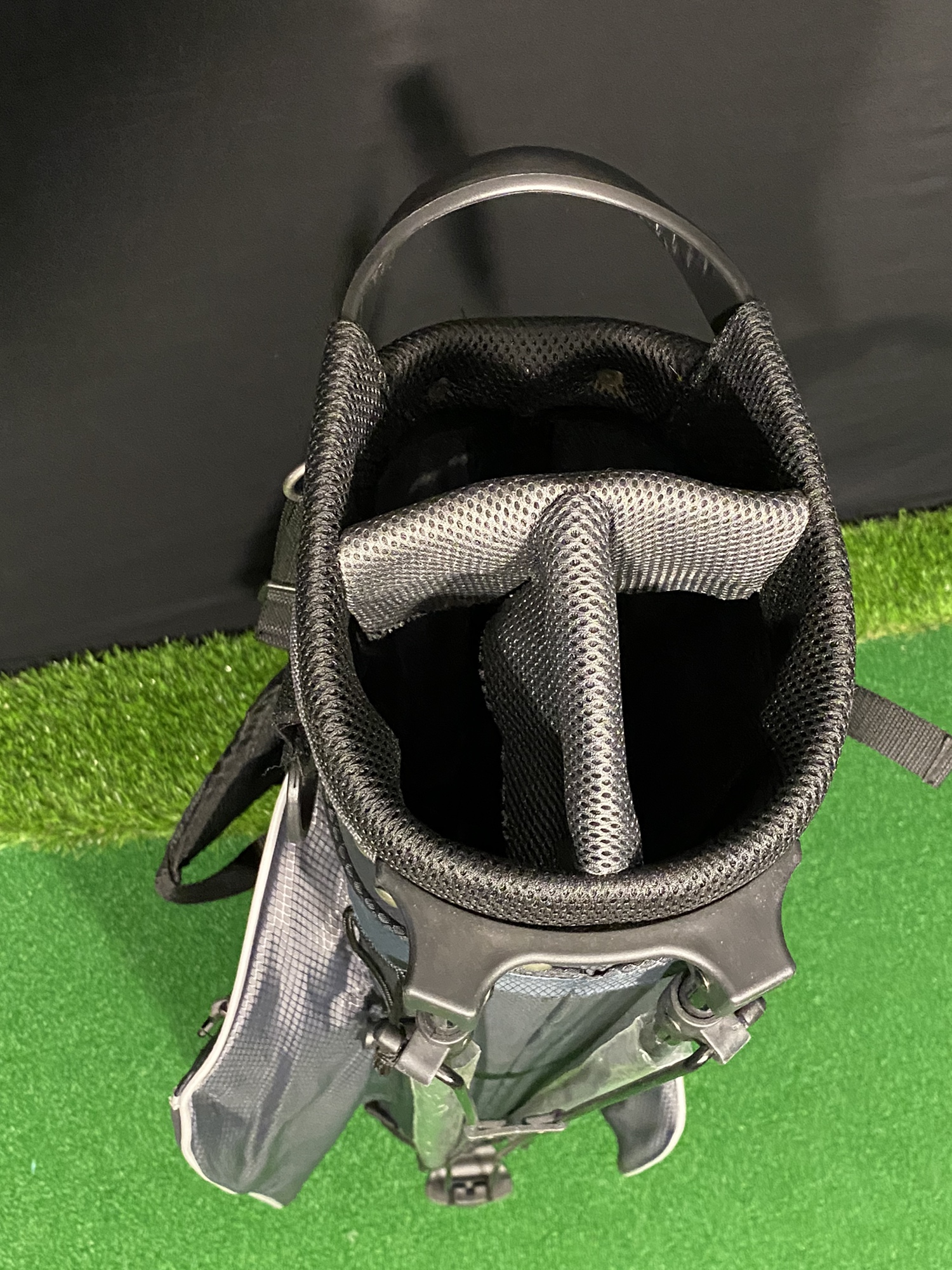 Maxfli honors lite ultra lightweight Sunday stand bag 3 way divider