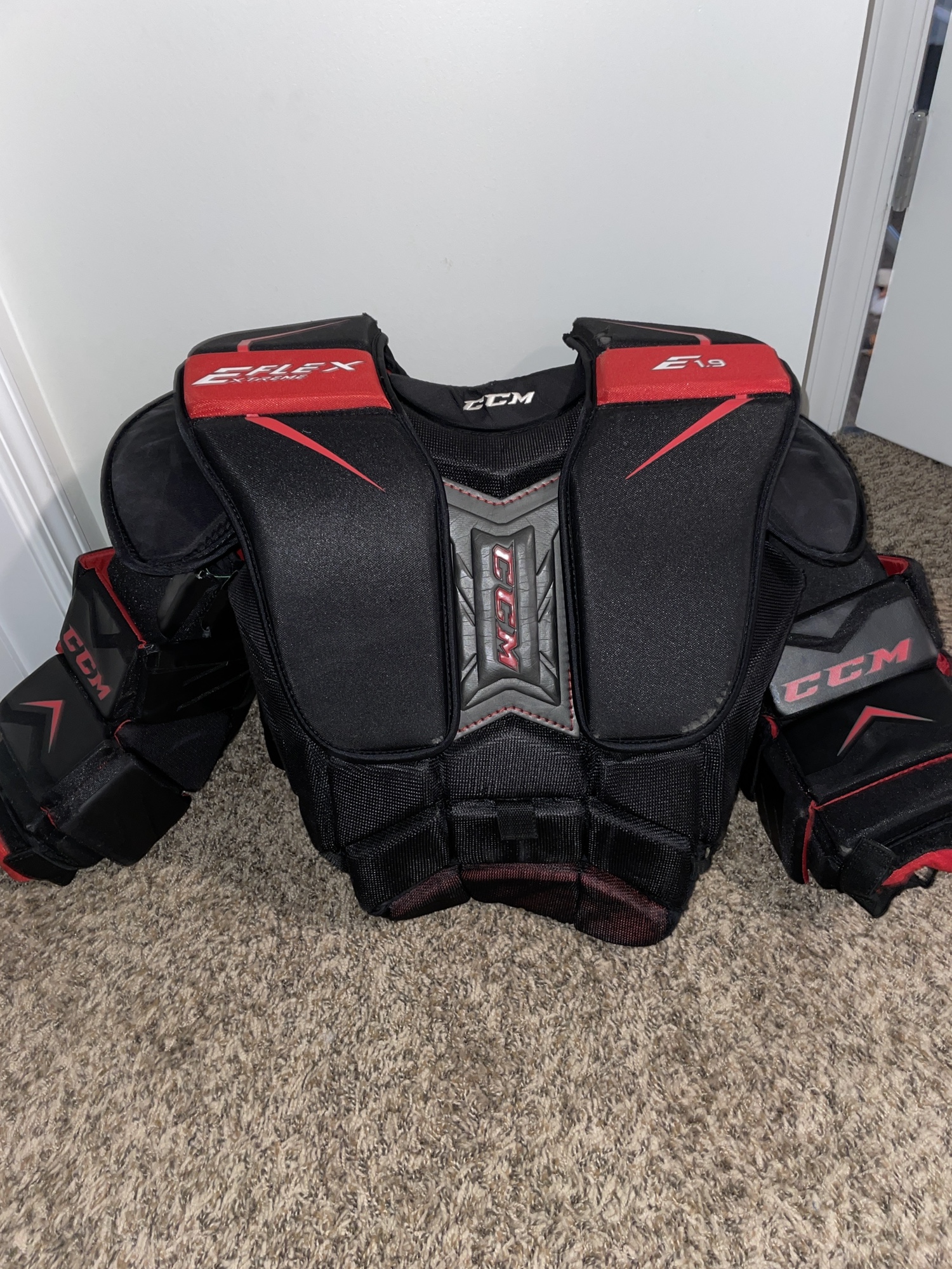 Used XL CCM Extreme Flex Shield E1.9 Goalie Chest Protector SidelineSwap