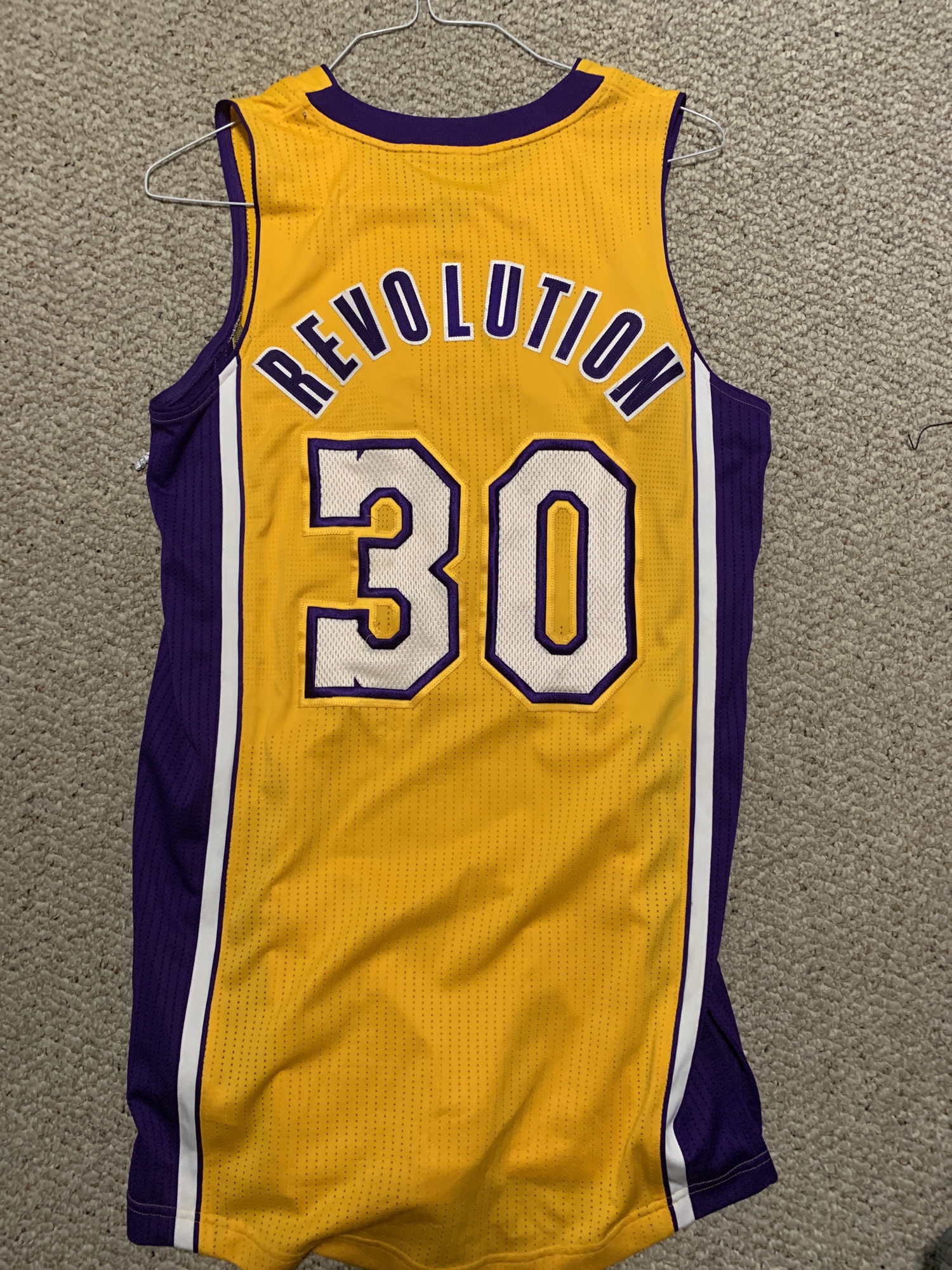lakers jersey swap