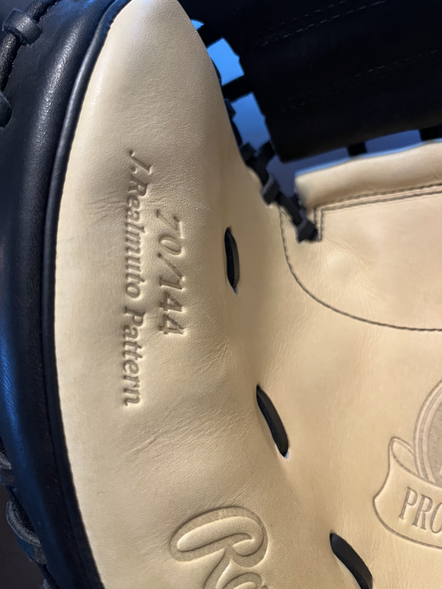 Rawlings JT Realmuto 34" Pro Preferred Catchers Mitt SidelineSwap