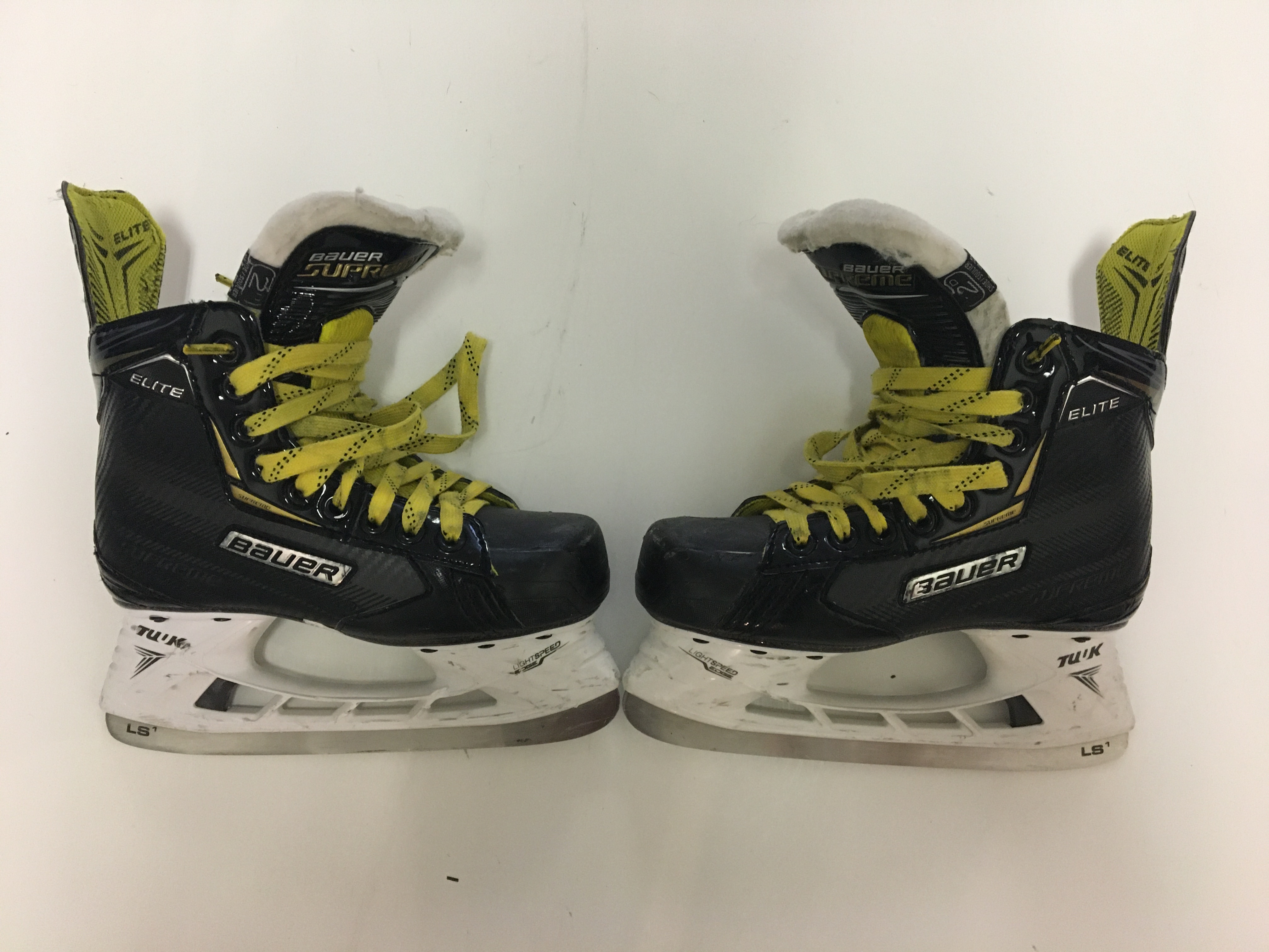 Bauer Supreme Elite Hockey Skates Junior Size 2 SidelineSwap