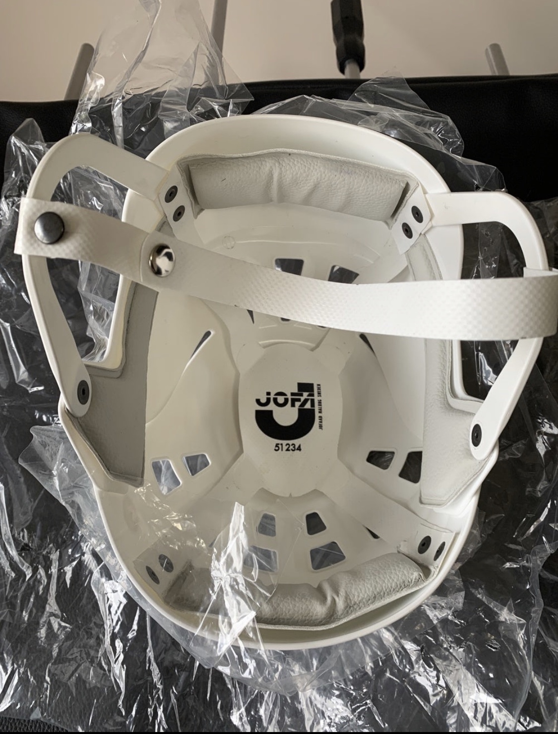 VINTAGE WAYNE GRETZKY WHITE JOFA HOCKEY HELMET VERY RARE BRAND NEW!! “”””LAST ONE””””LOW PRICE