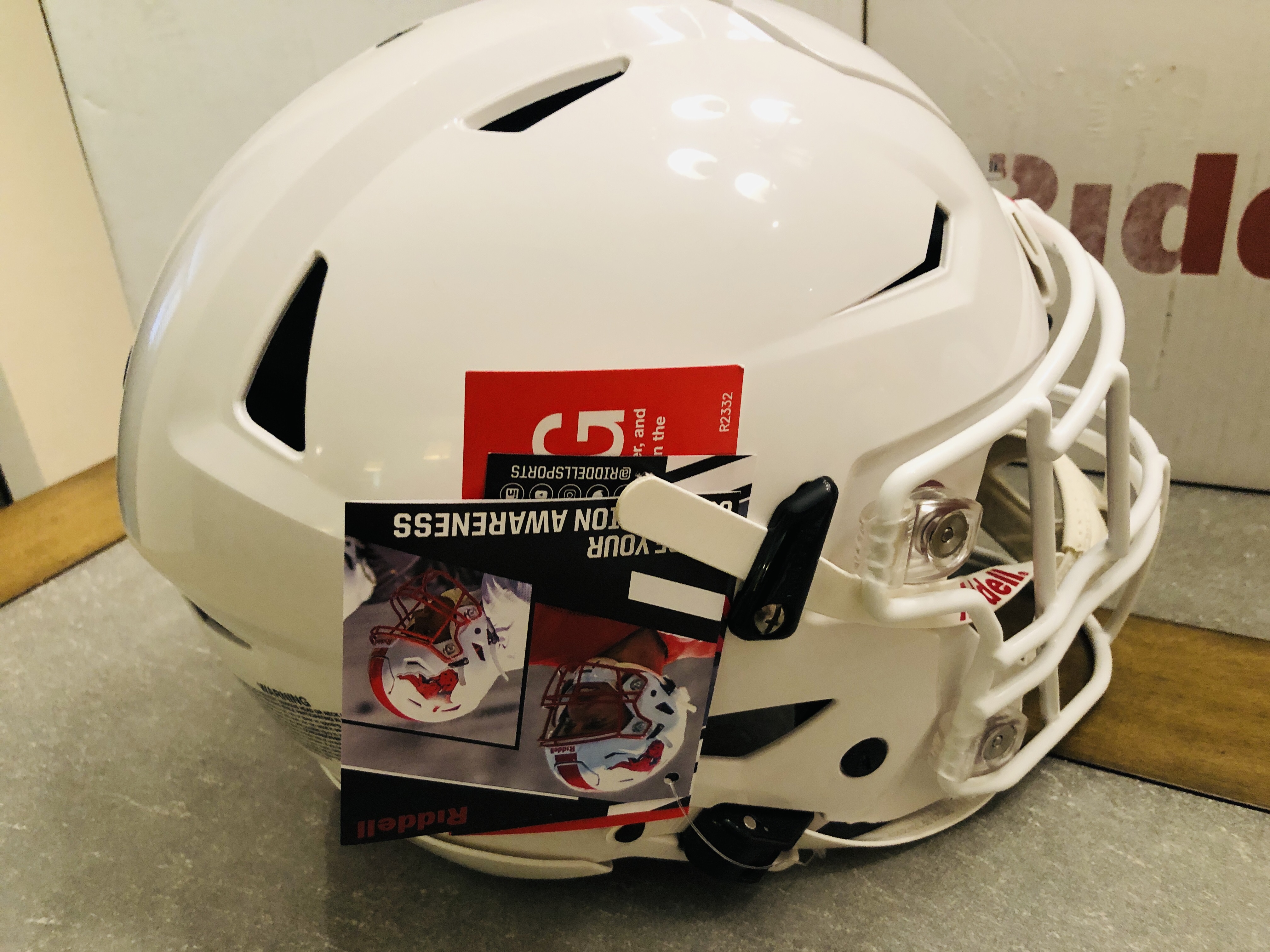 RIDDELL SPEEDFLEX YOUTH Football Helmet Size LARGE JUNE 2022 Edition