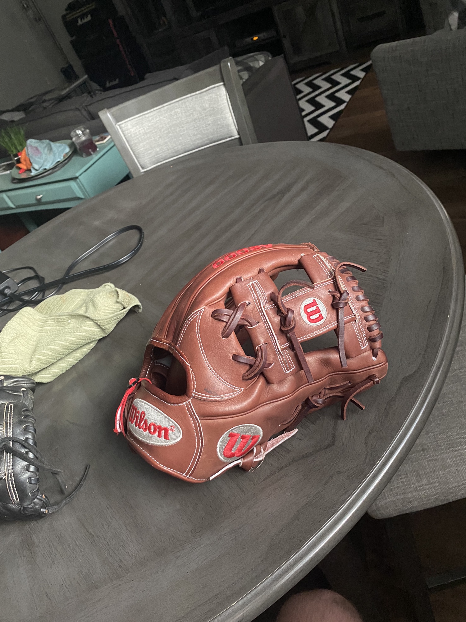 Used Infield 11.75" A2000 1786 Baseball Glove SidelineSwap