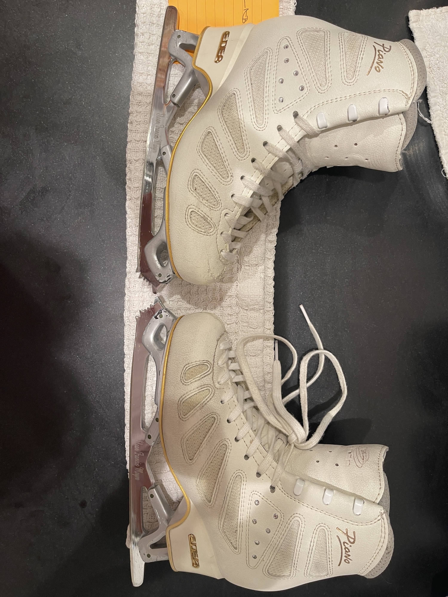 Used EDEA Piano Figure Skates 230 SidelineSwap
