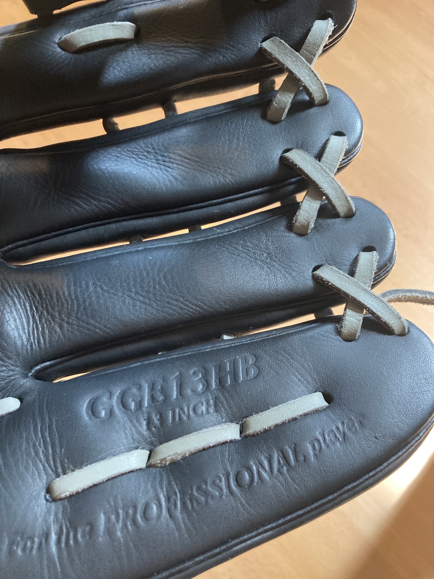 NWOT Rawlings GG Elite 13 inch Baseball/Softball Glove SidelineSwap